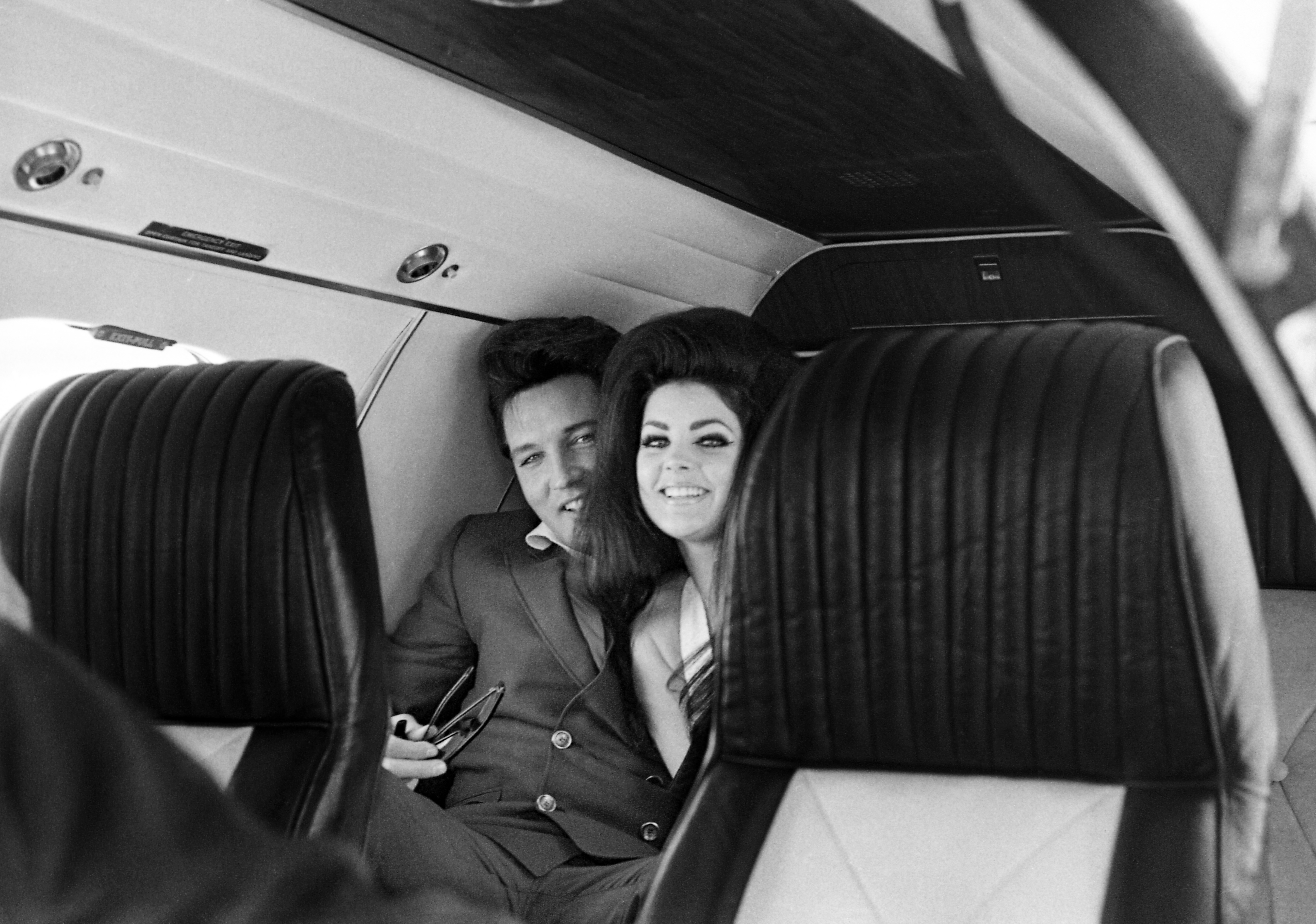 Elvis and Priscilla Presley after their wedding on May 1, 1967 | Source: Getty Images