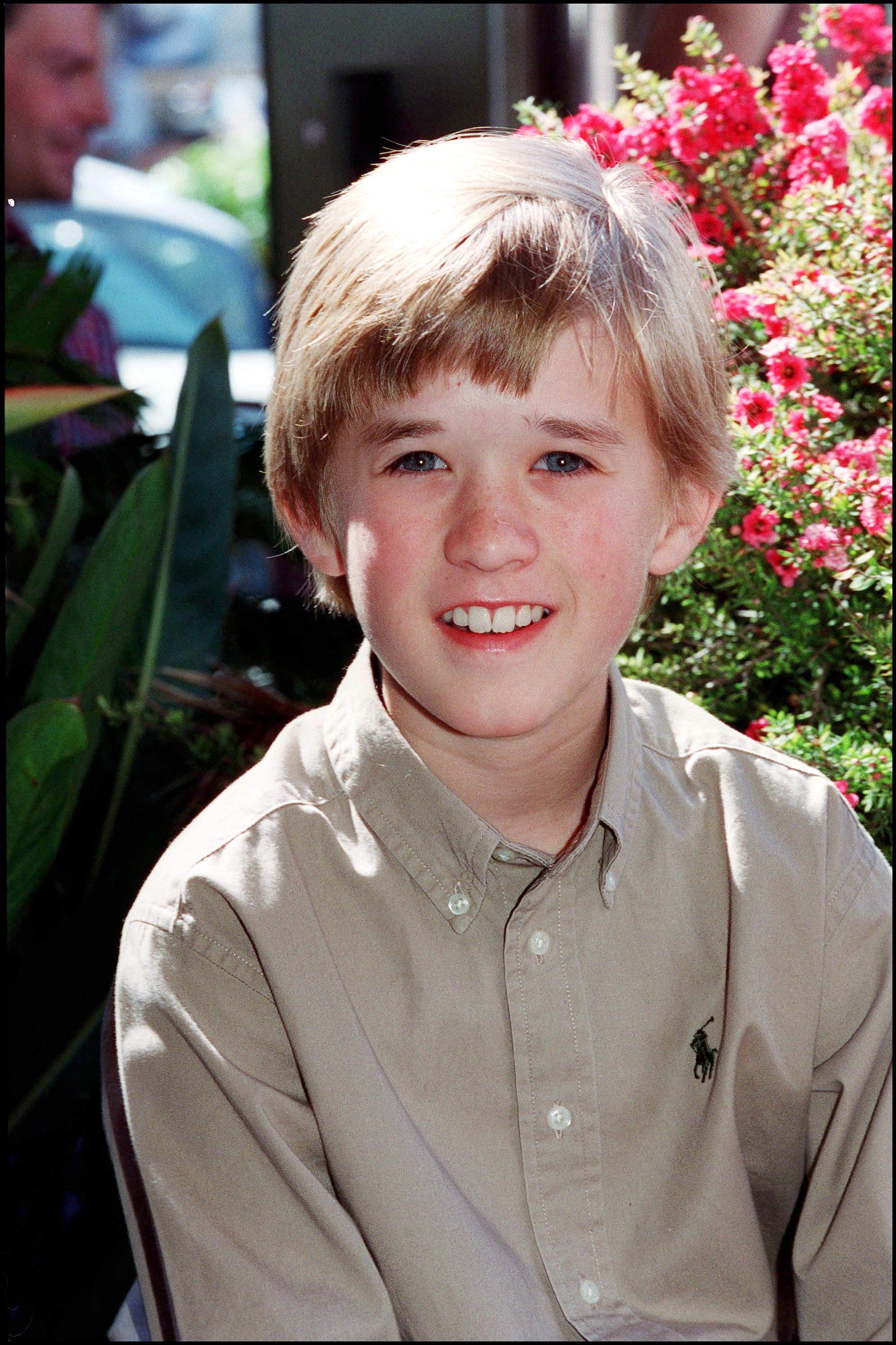 Haley Osment at a photocall during the Cannes Film Festival on May 14, 2000 in Cannes, France. | Source: Getty Images