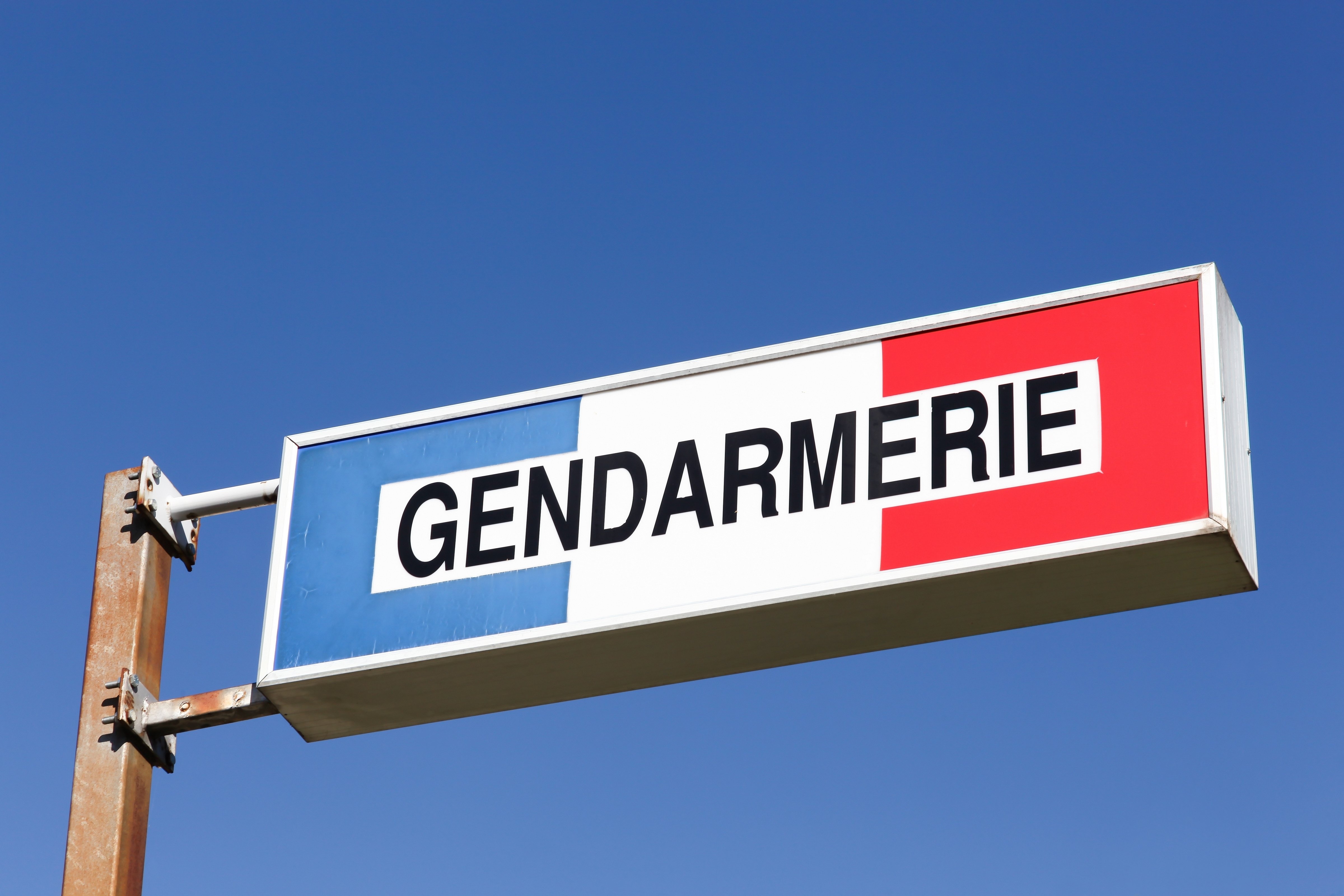 Plaque de la gendarmerie. | Photo : Shutterstok