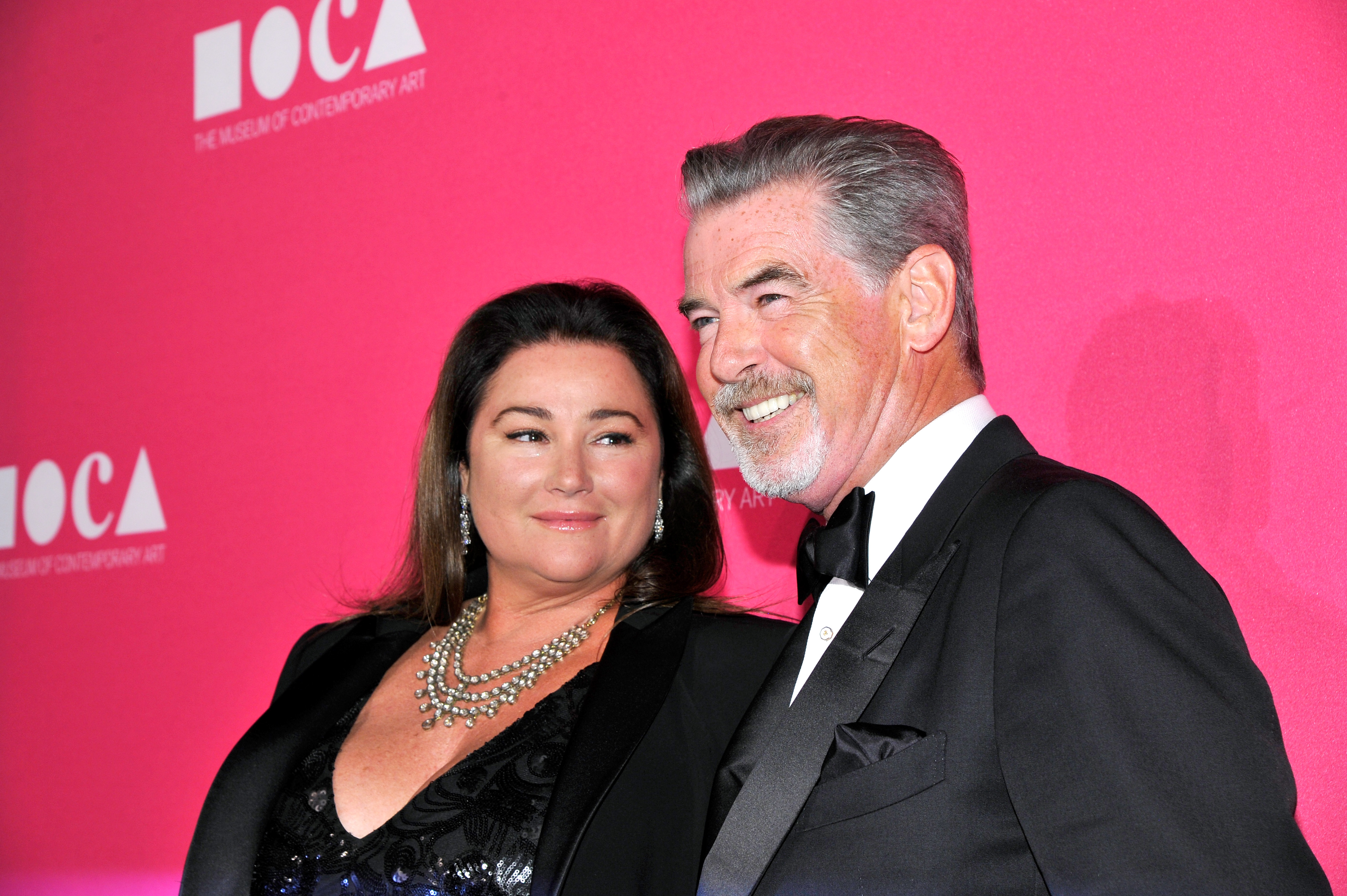Keely Shaye Smith and Pierce Brosnan  in Los Angeles, California on April 29, 2017 | Source: Getty Images