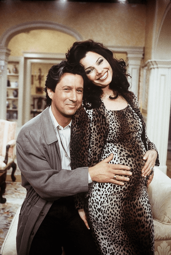 LOS ANGELES - 12 MAI : Charles Shaughnessy et Fran Drescher jouent dans "The Baby Shower", un épisode de "Une nounou d'enfer". | Photo : Getty Images LOS ANGELES - 12 MAI : Charles Shaughnessy et Fran Drescher jouent dans "The Baby Shower", un épisode de "Une nounou d'enfer". | Photo : Getty Images