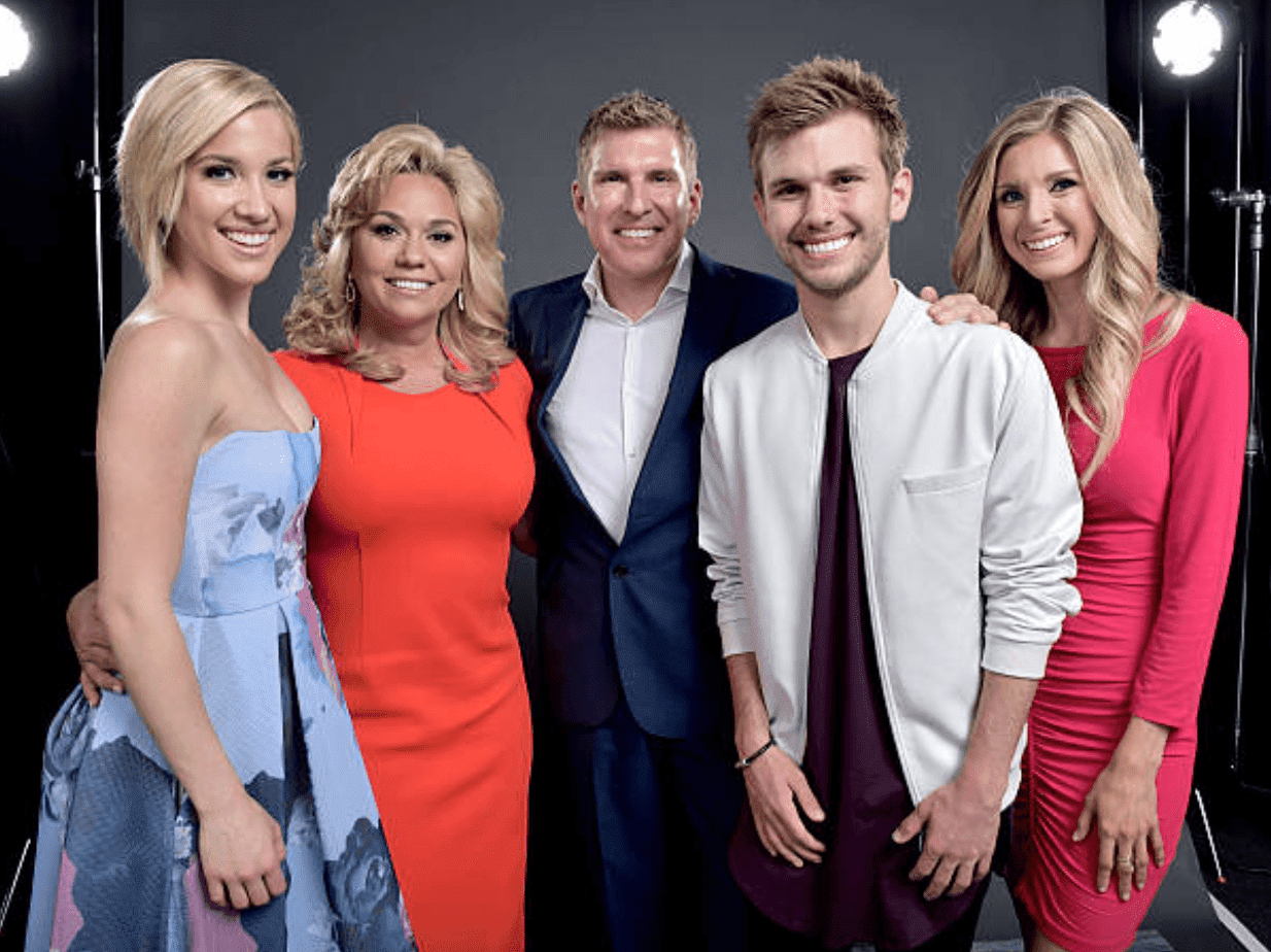 Savannah Chrisley, Julie Chrisley, Todd Chrisley, Chase Chrisley, and Lindsie Chrisley pose for a family portrait during the NBCUniversal Summer Press Day for their show "Chrisley Knows Best," on April 1, 2016, in Westlake Village, California | Source: Mike Windle/NBCUniversal via Getty Images