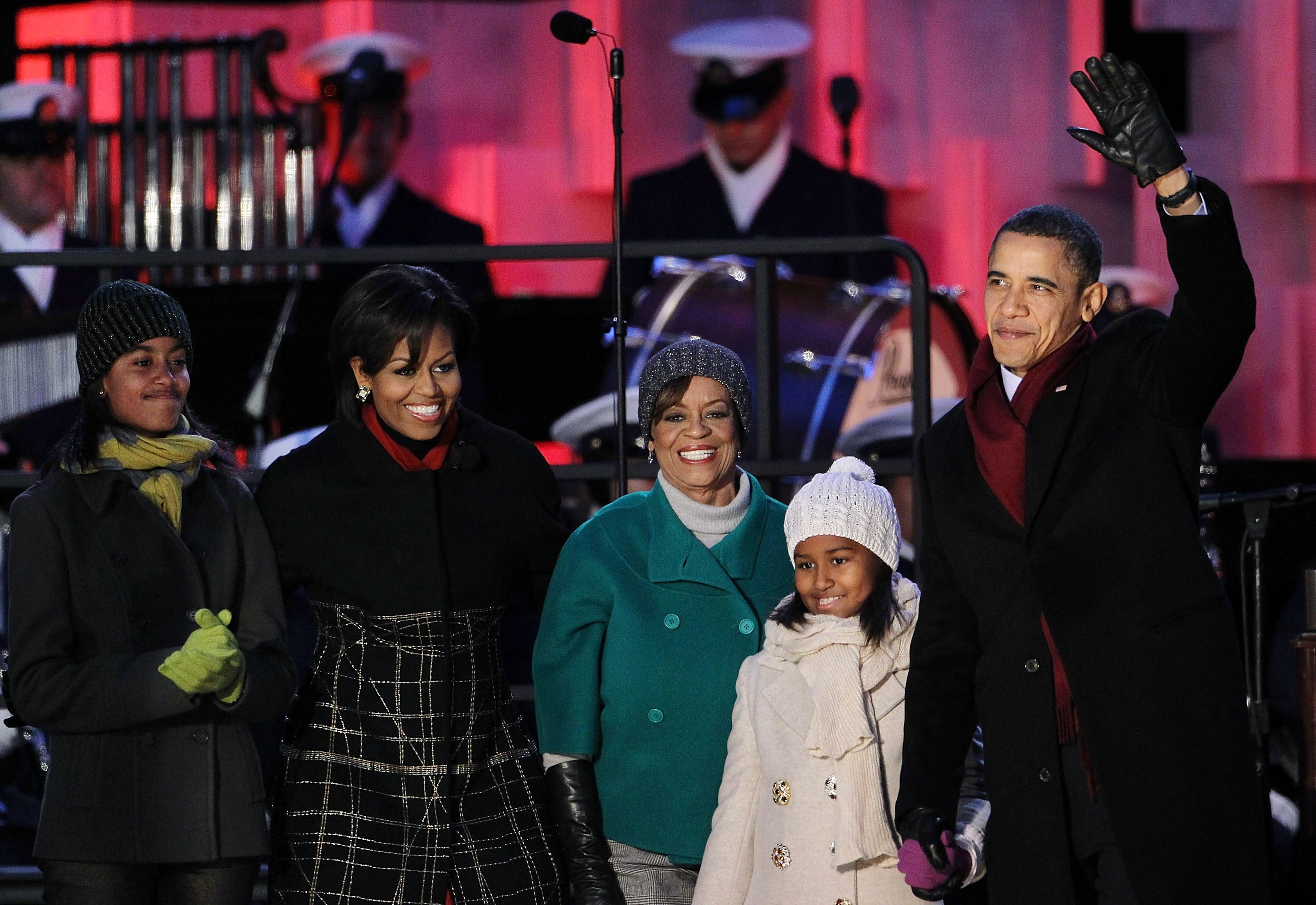 Barack Obama, his daughters Sasha and Malia, mother-in-law Marian Robinson, and Michelle Obama at the National Christmas Tree lighting ceremony on December 9, 2010 | Photo: Getty Images