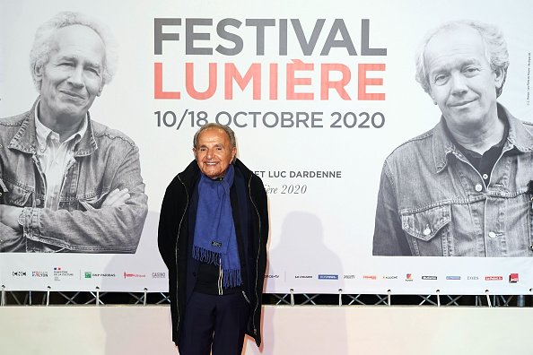 ean-Pierre Kalfon assiste à la cérémonie d'ouverture du 12ème Festival du Film Lumière. |Photo : Getty Images