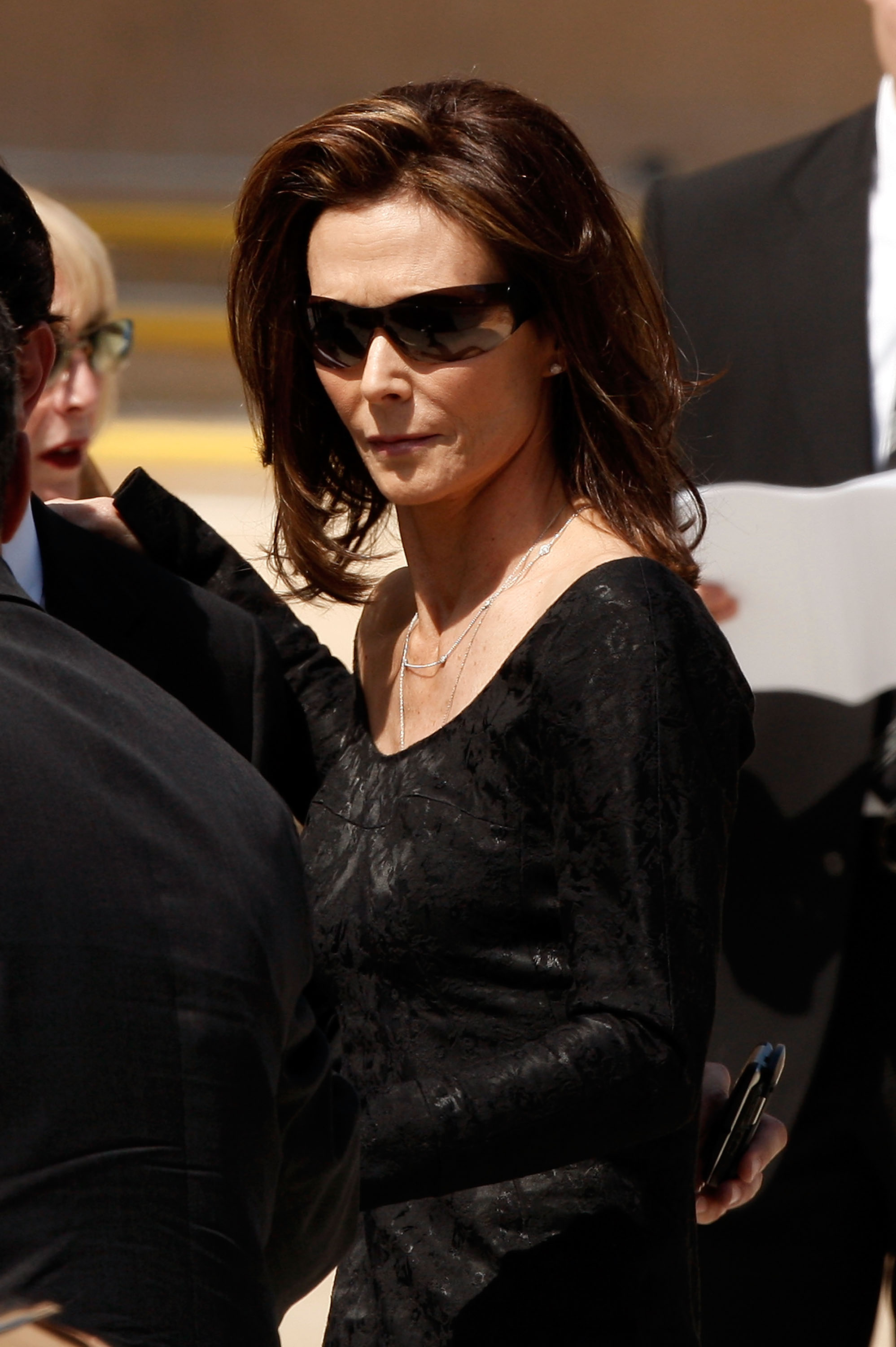 Kate Jackson attends Farrah Fawcett's funeral service on June 30, 2009, in Los Angeles, California. | Source: Getty Images