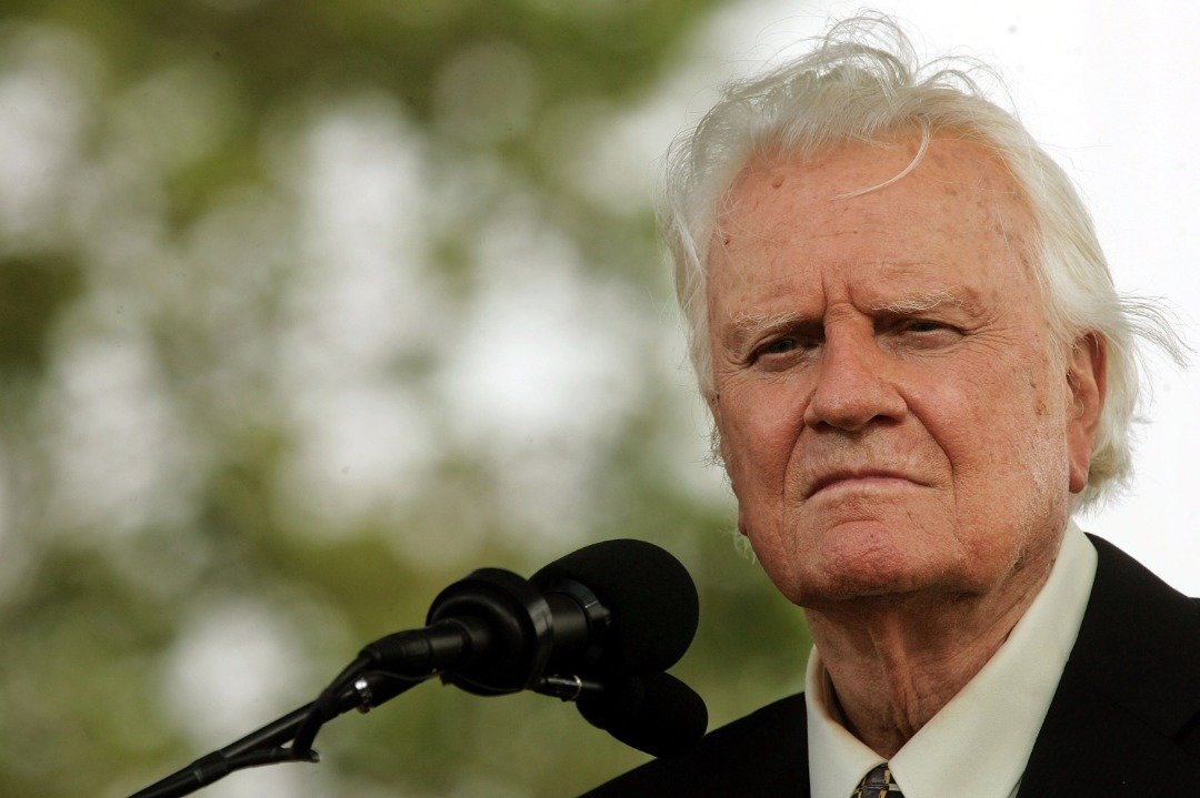 Rev. Blly Graham preaches at the Greater New York Billy Graham Crusade June 26, 2005 held in Flushing Meadows Corona Park in the Queens borough of New York. | Source: Getty Images