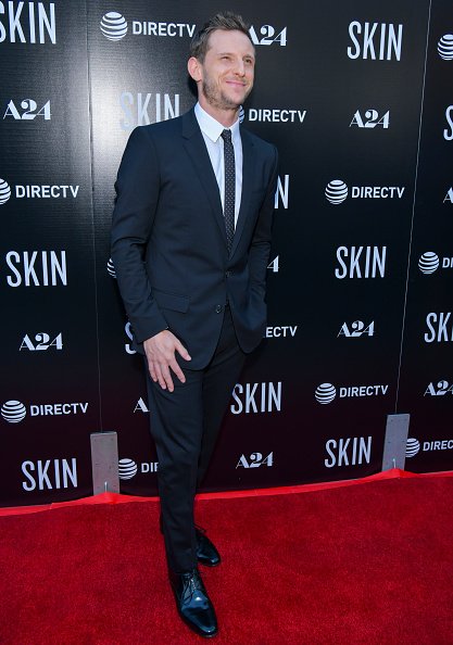 Jamie Bell assiste à la projection spéciale de A24's "Skin" à ArcLight Hollywood le 11 juillet 2019 à Hollywood, Californie. | Photo : Getty Images Jamie Bell assiste à la projection spéciale de A24's "Skin" à ArcLight Hollywood le 11 juillet 2019 à Hollywood, Californie. | Photo : Getty Images