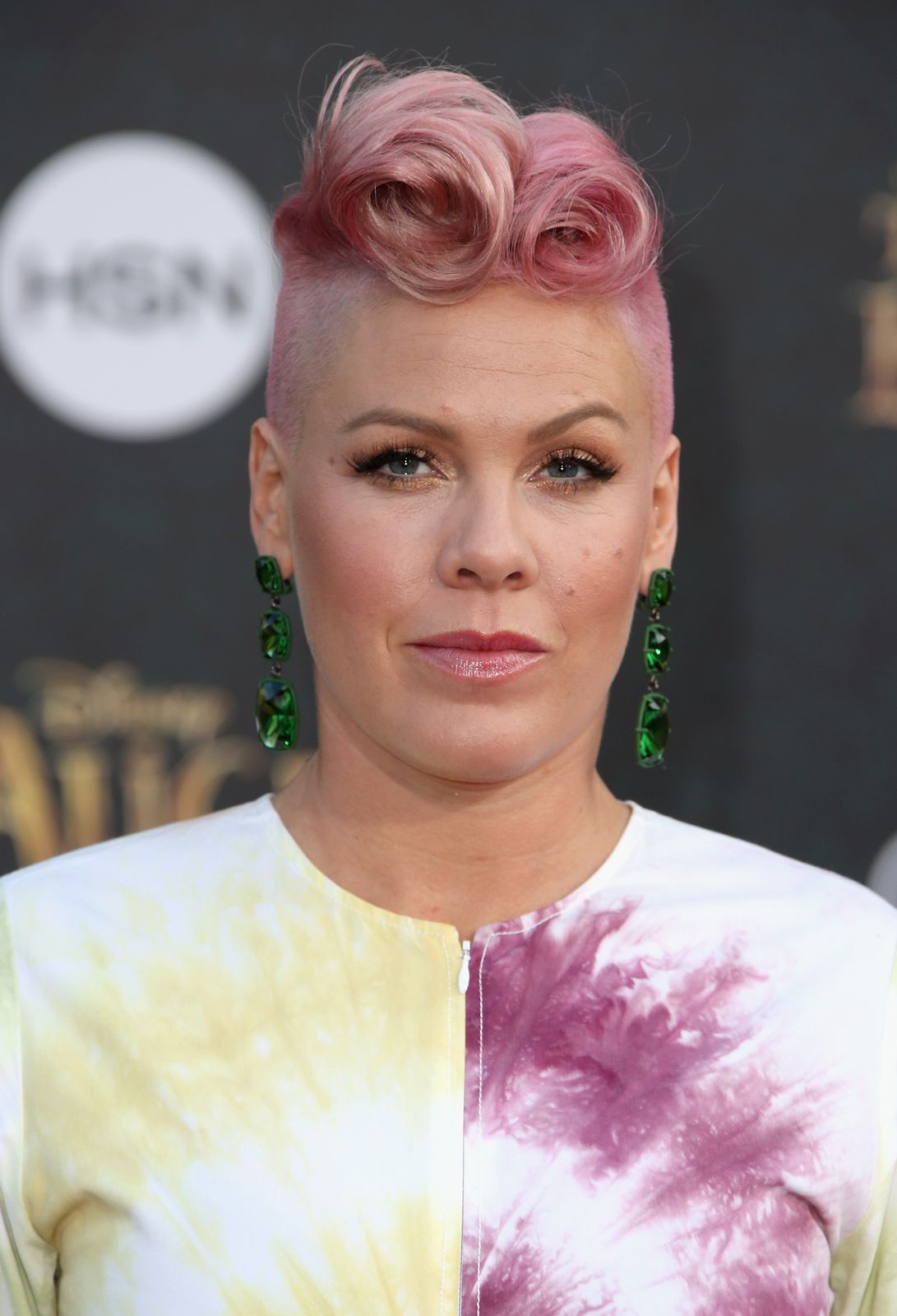Pink at the premiere of Disney's "Alice Through The Looking Glass" on May 23, 2016, in Hollywood, California | Photo: Frederick M. Brown/Getty Images