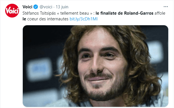 Stéfanos Tsitsipás « tellement beau » : le finaliste de Roland-Garros affole le coeur des internautes. | Source : Twitter/Voici