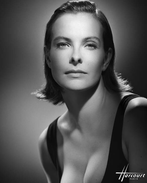 Carole Bouquet photographiée en 1995 par le studio Harcourt. | Source : Wikipedia Carole Bouquet photographiée en 1995 par le studio Harcourt. | Source : Wikipedia