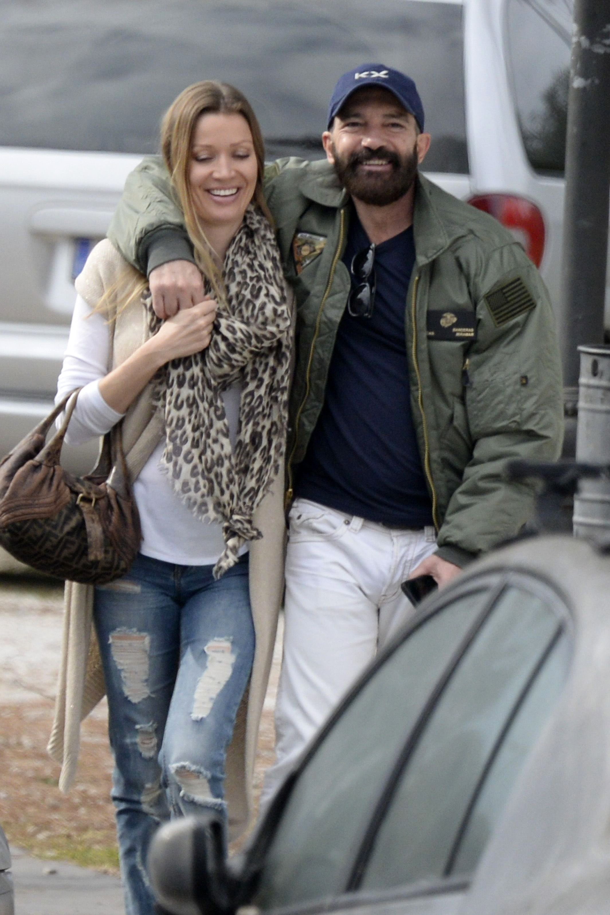 Antonio Banderas und Nicole Kimpel in Spanien im Jahr 2015 | Quelle: Getty Images