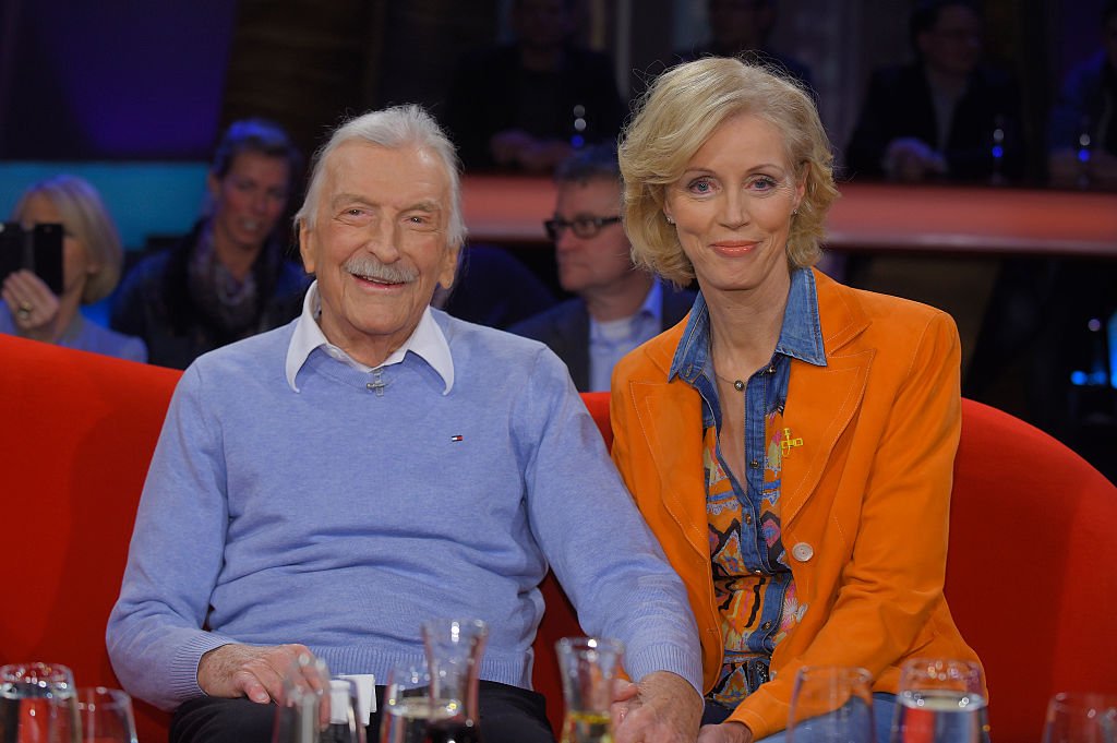 James Last und seine Frau Christine Grundner besuchen die NDR Talkshow in den NDR Studios in Hamburg (Foto von Christian Augustin) I Quelle: Getty Images