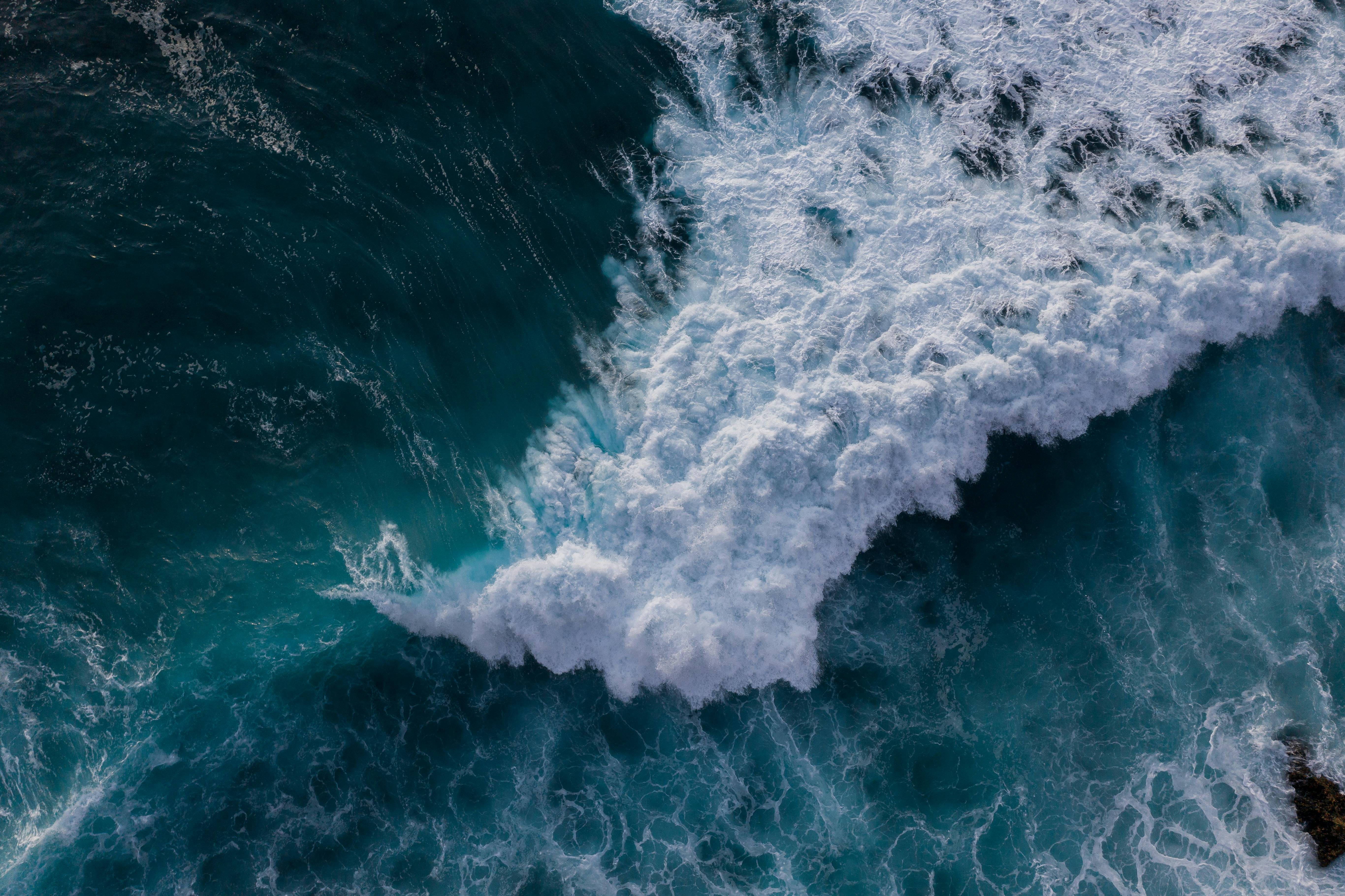 Aerial view of the ocean | Source: Pexels