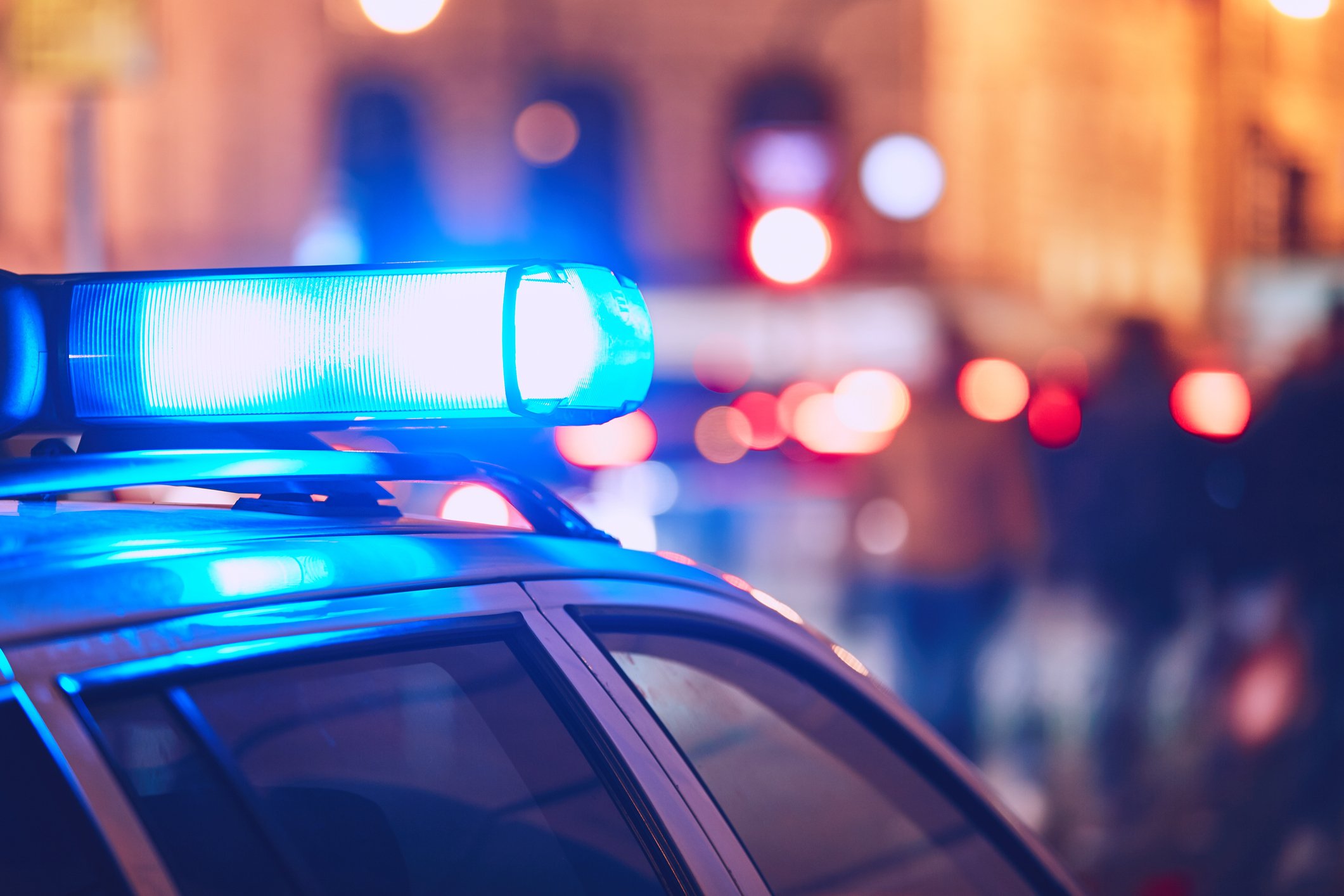 Polizeiauto auf der Straße | Quelle: Getty Images
