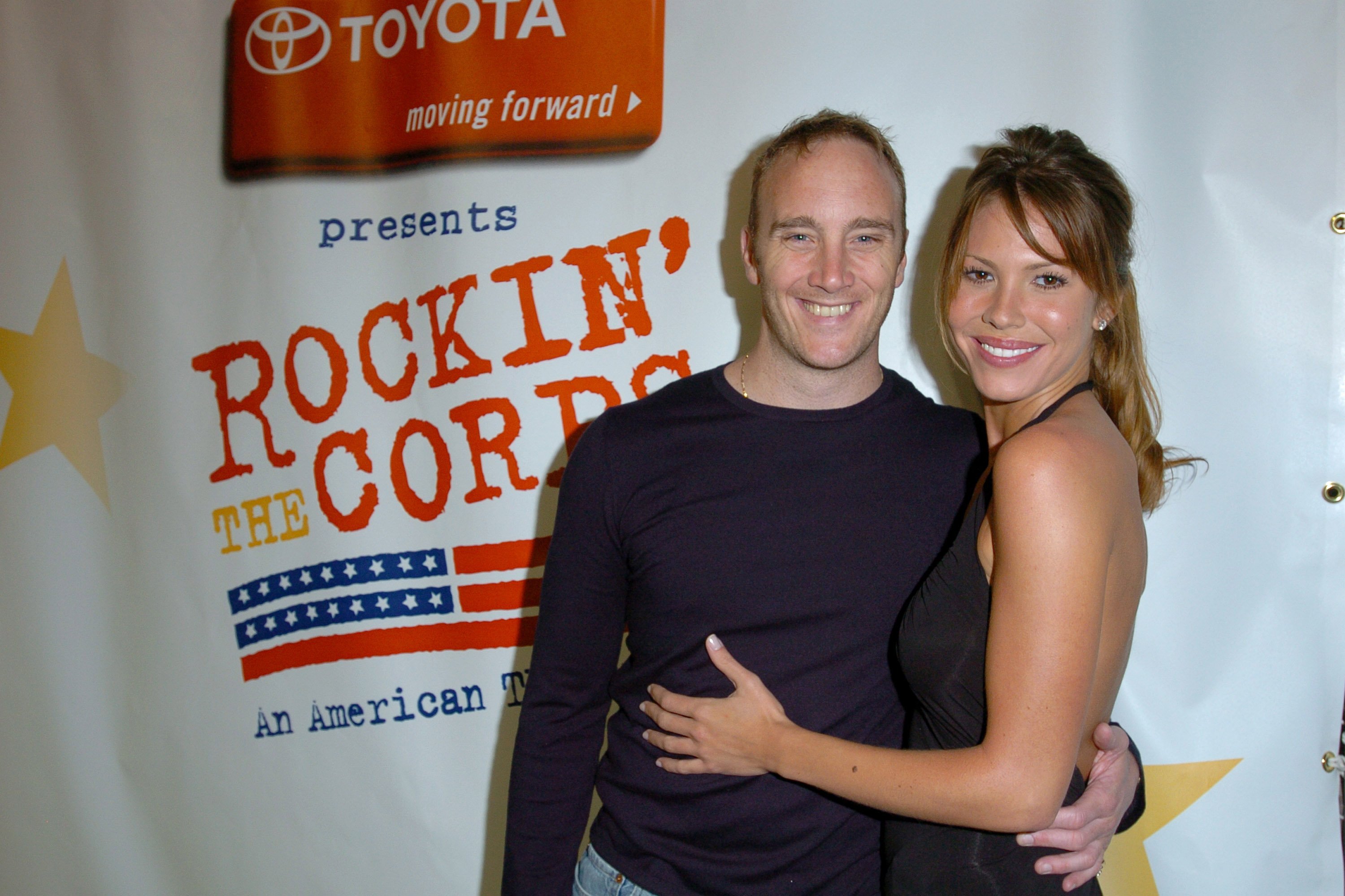 Jay Mohr and Nikki Cox at the Rockin' the Corps Concert - An American Thank You Celebration for US Marines - Arrivals at Camp Pendelton in San Diego, California, United States on April 01, 2005 | Source: Getty Images