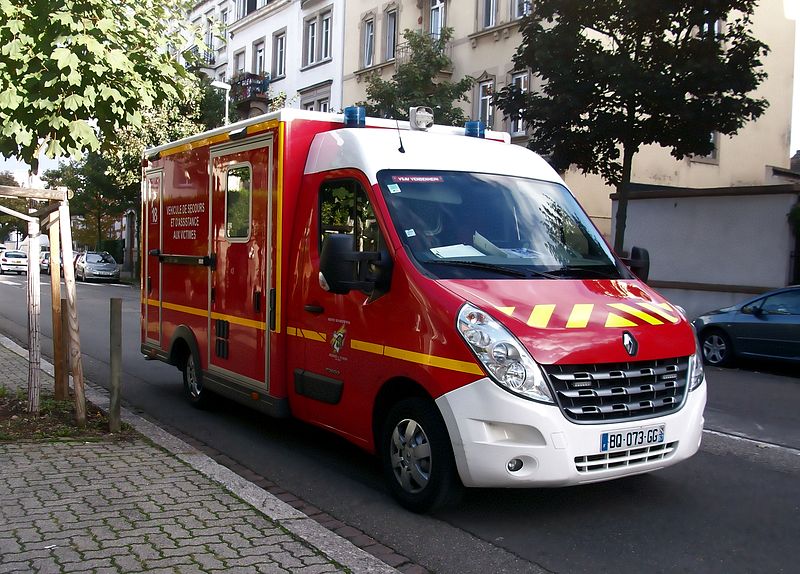 Véhicule de secours et d'assistance aux victimes | Source: Wikipedia Véhicule de secours et d'assistance aux victimes | Source: Wikipedia