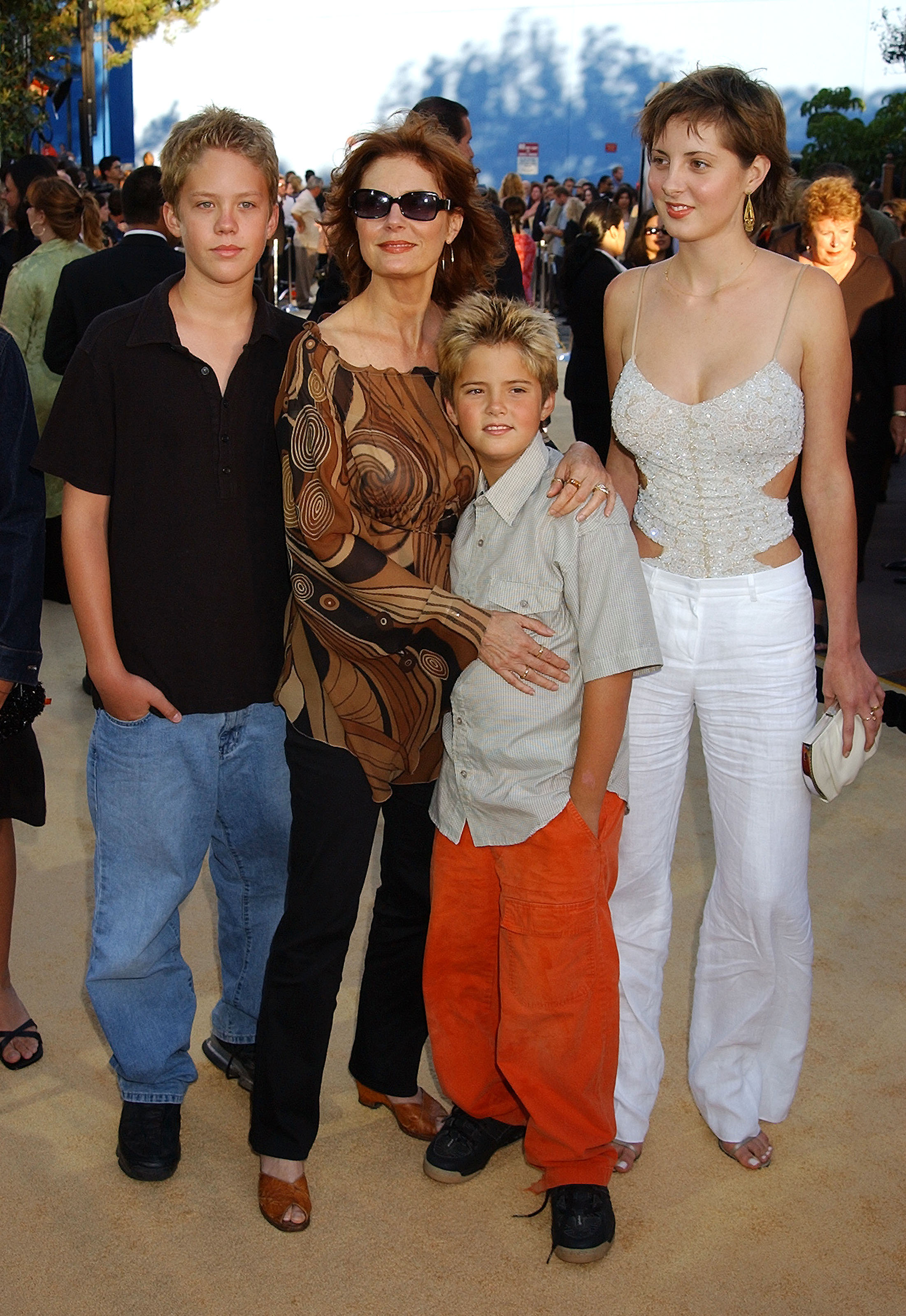 Jack Robbins, Susan Sarandon, Miles Robbins, and Eva Amurri in Universal City, California, on July 22, 2002. | Source: Getty Images