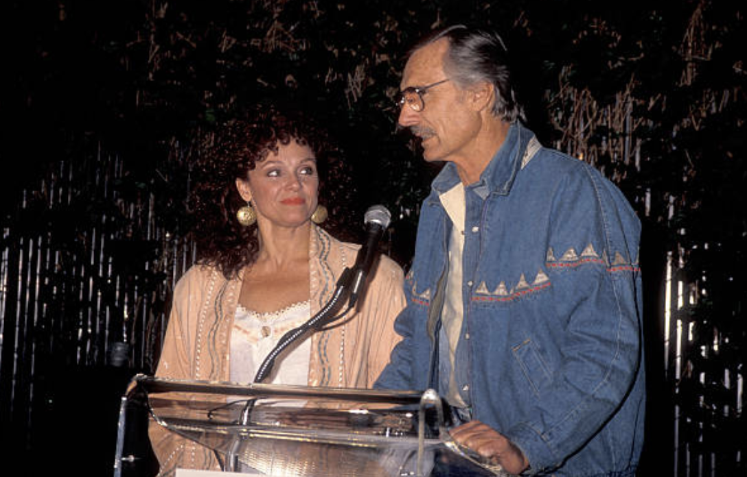 Valerie Harper and Dennis Weaver at LIFE event. Image Credit: Getty Images
