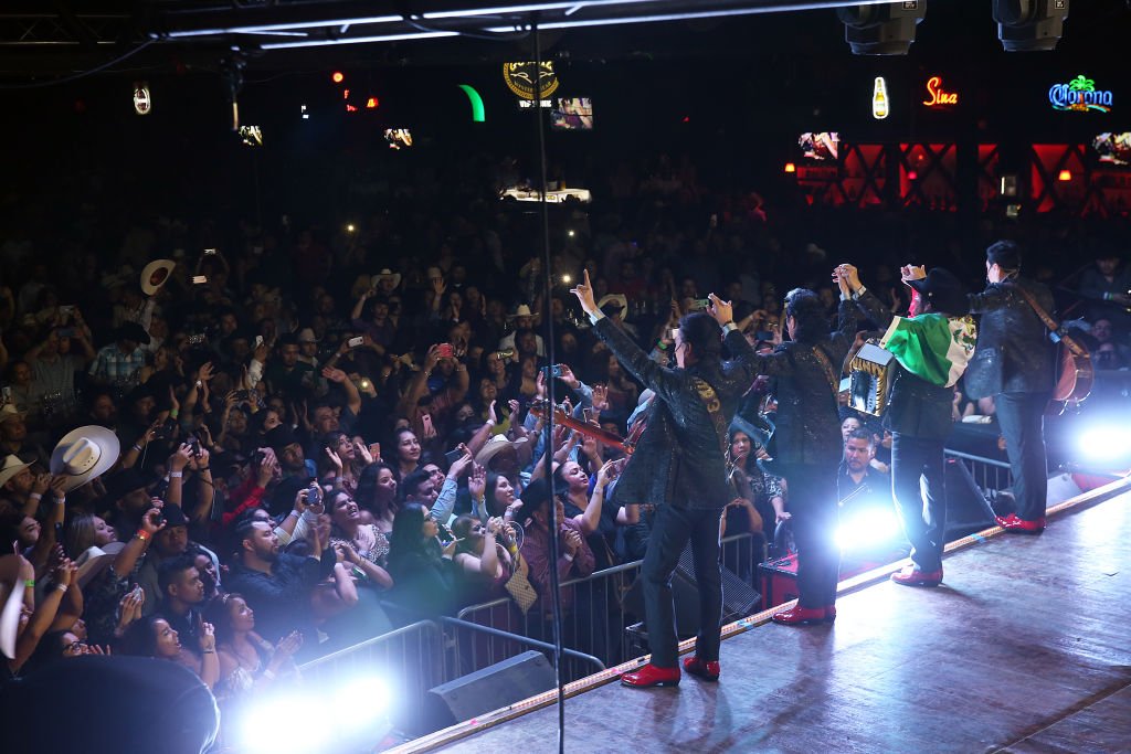 Los Tigres del Norte se presentan en vivo durante un show como parte de la gira “USA Tour 2019”.| Fuente: Getty Images Los Tigres del Norte se presentan en vivo durante un show como parte de la gira “USA Tour 2019”.| Fuente: Getty Images