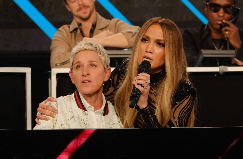 Ellen DeGeneres and Jennifer Lopez spoke onstage during "One Voice: Somos Live! A Concert For Disaster Relief" on October 14, 2017 in Los Angeles | Source: Getty Images