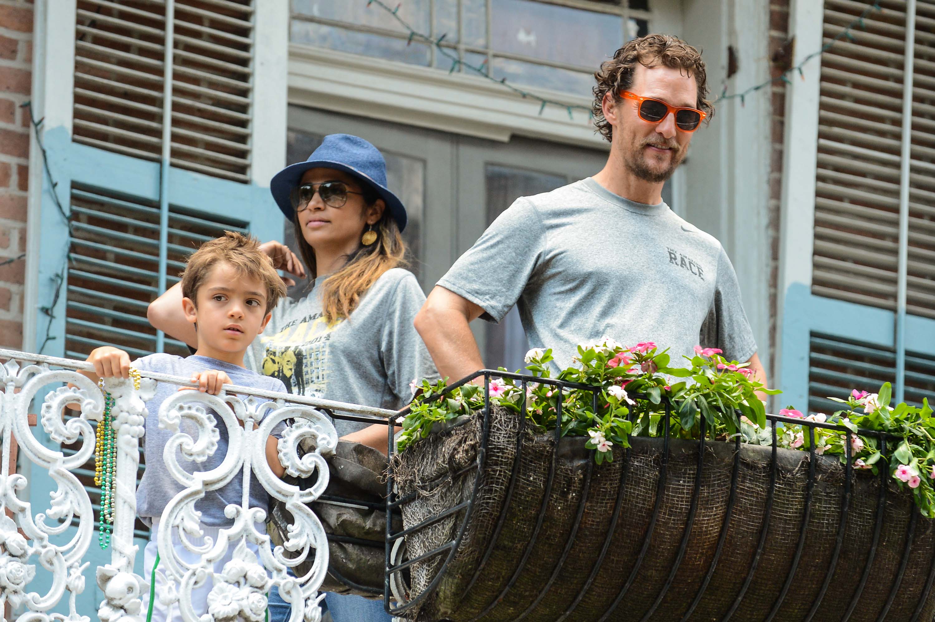 Levi McConaughey, Camila Alves, and Matthew McConaughey participate in a charity Amazing Race Scavenger Hunt in New Orleans, Louisiana, on May 17, 2014. | Source: Getty Imags