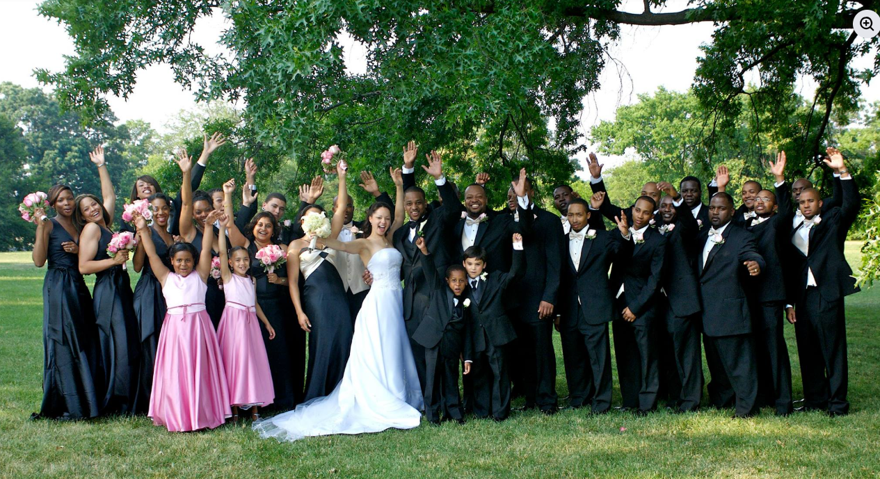 Justin and Cerina Fairfax celebrate with family and friends during their June 2006 ceremony | Source: Facebook/justin.fairfax.2025