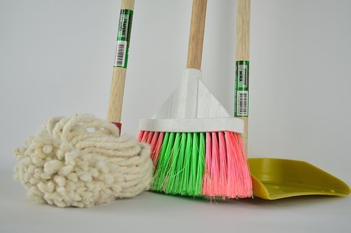 Mops and brooms/ Source: Pexels