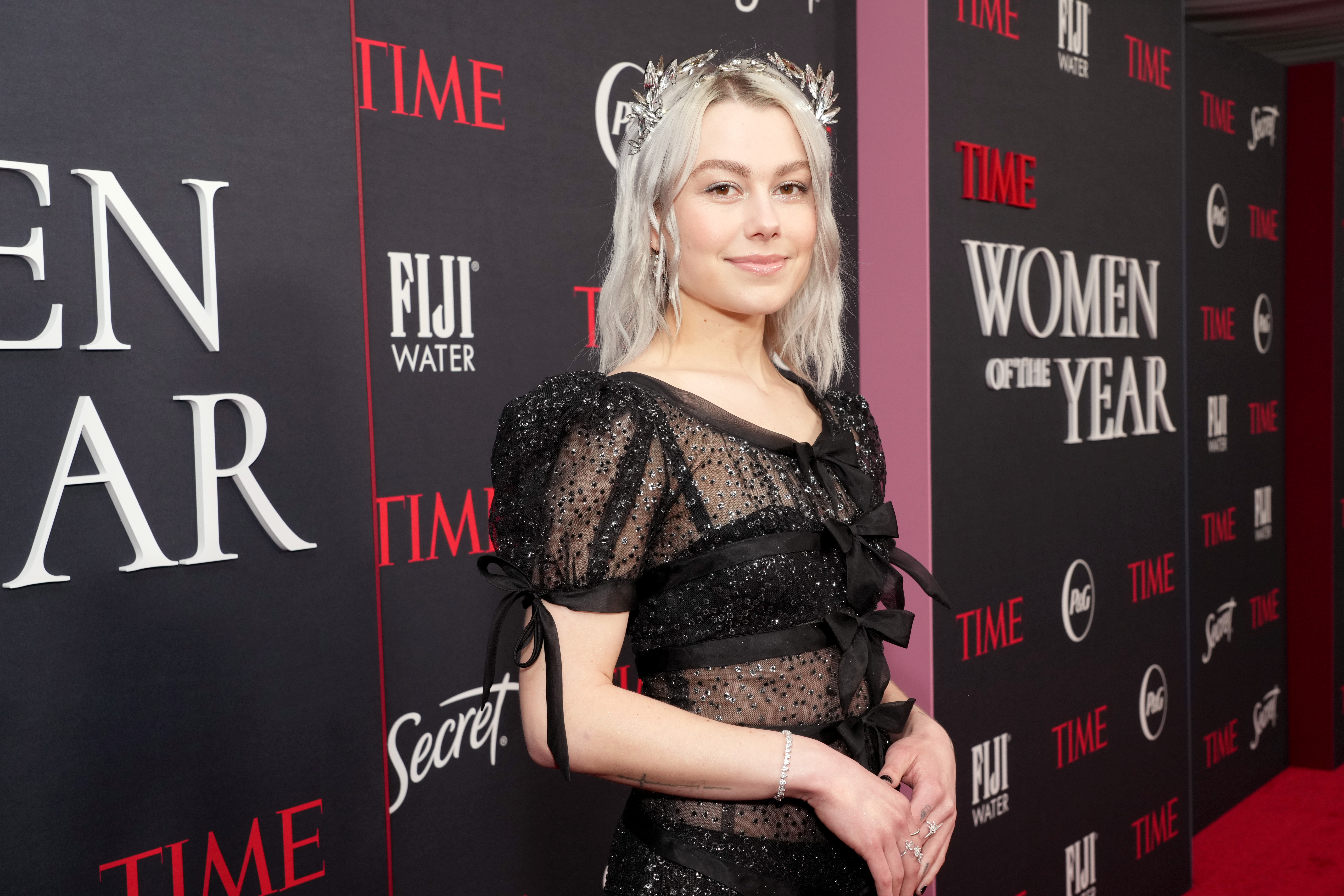 Phoebe Bridgers in the raptor pose at the TIME Women of the Year on March 8, 2023, in Los Angeles | Source: Getty Images