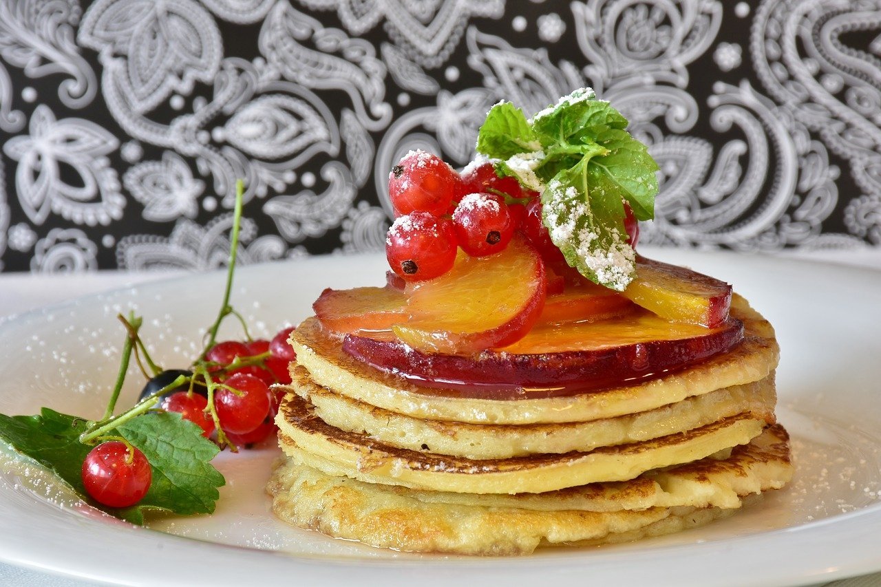 Des crêpes au miel. | Photo : Pixabay