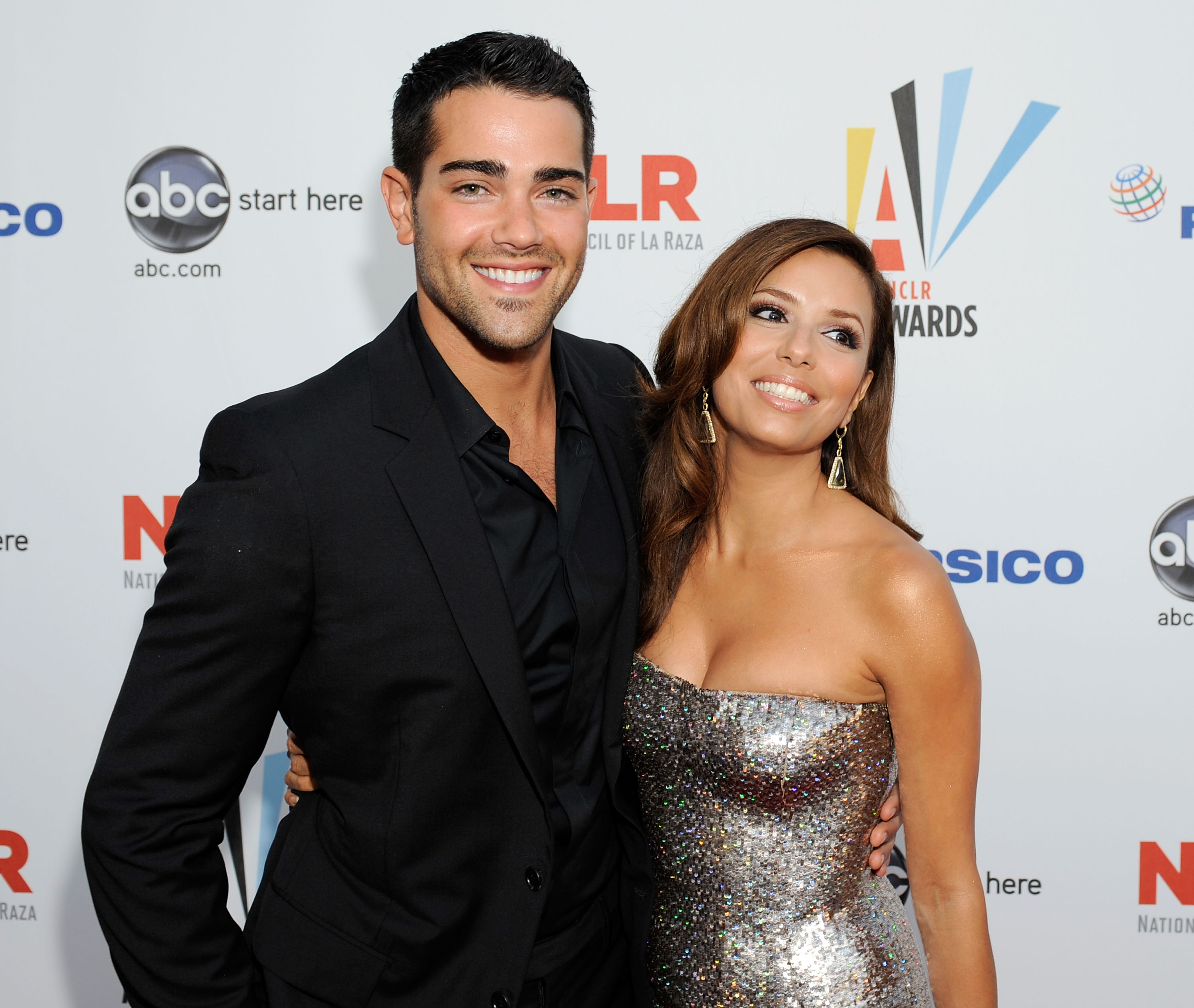 Jesse Metcalfe and Eva Longoria at the ALMA Awards in Los Angeles, California on September 17, 2009 | Source: Getty Images