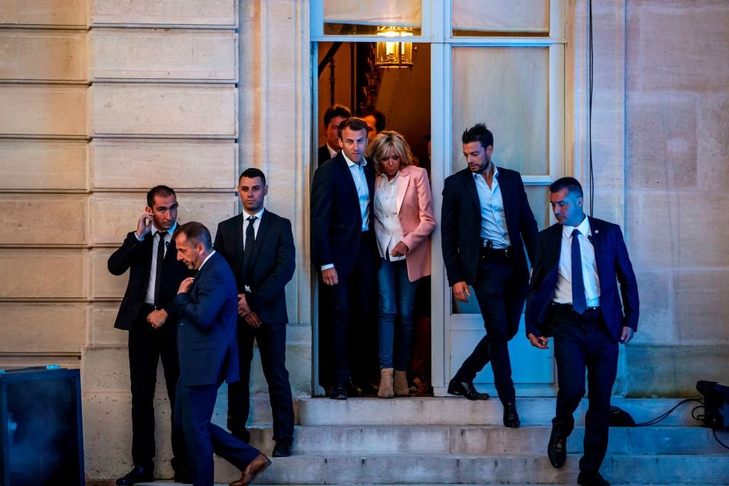 Le président français Emmanuel Macron et son épouse Brigitte Macron | photo : Getty Images