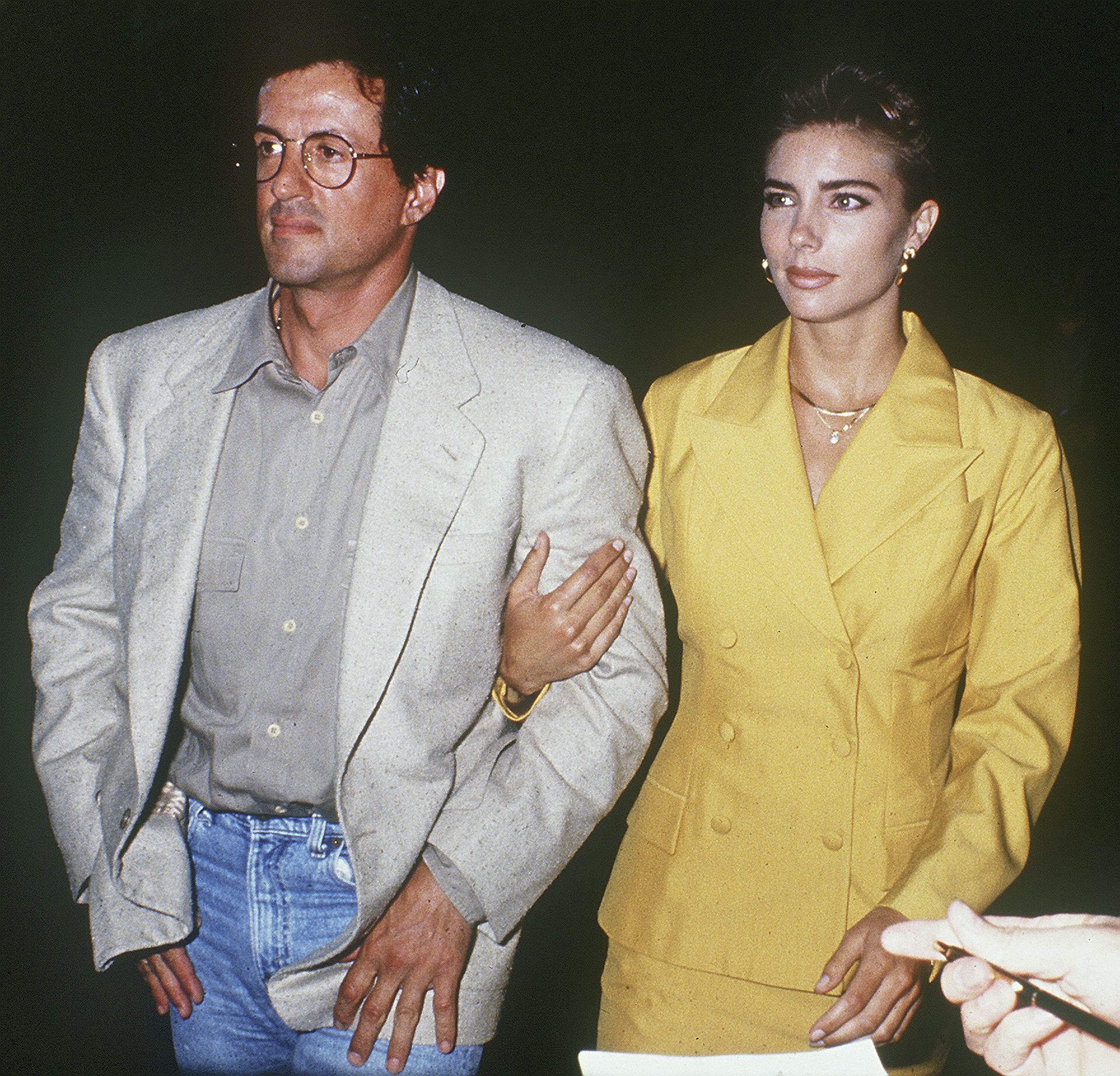 Sylvester Stallone y Jennifer Flavin, vistos juntos en 1997 | Foto: Getty Images