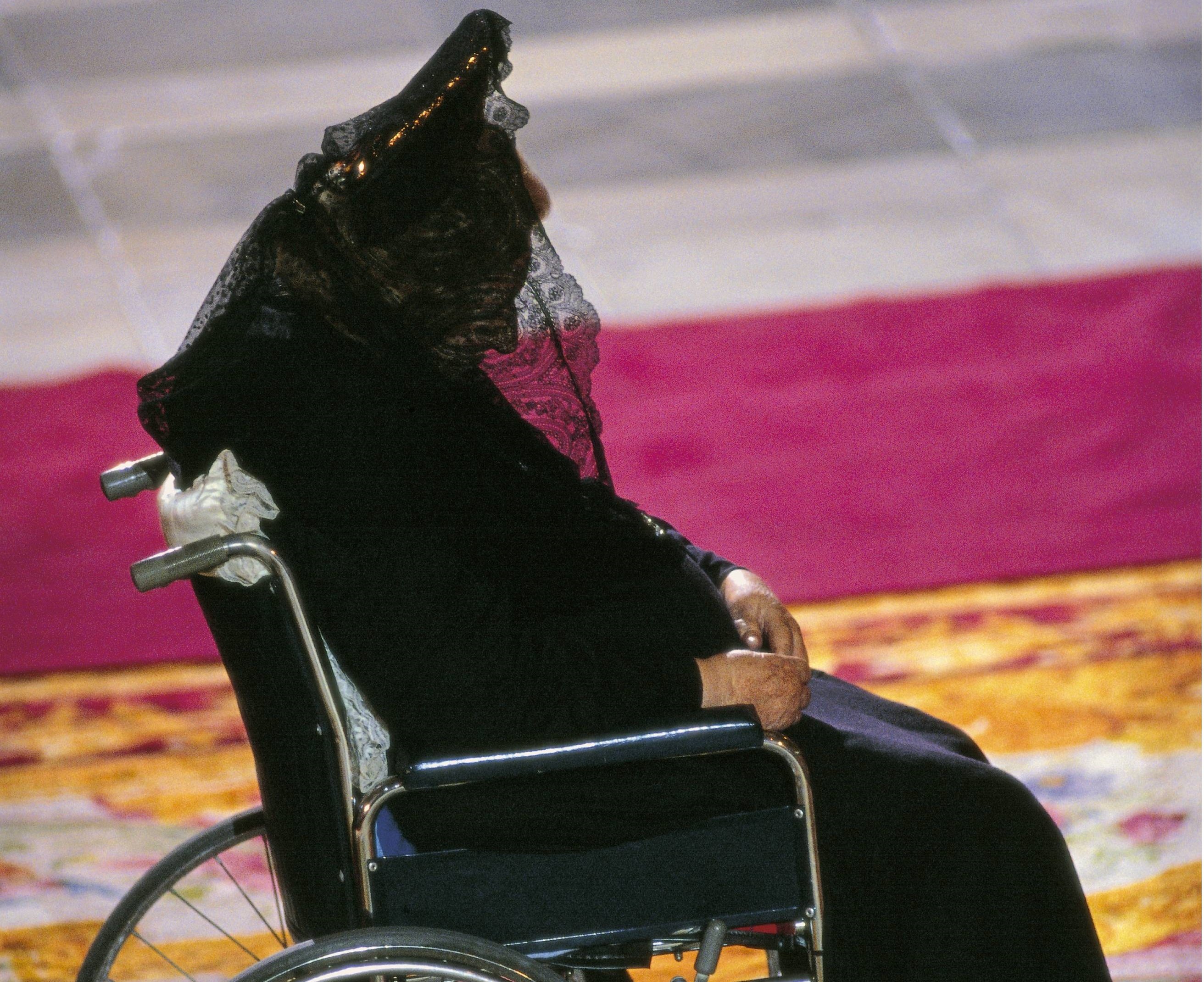 María de las Mercedes de Borbón en el entierro de su esposo, Juan de Borbón, en Madrid en 1993. | Foto: Getty Images