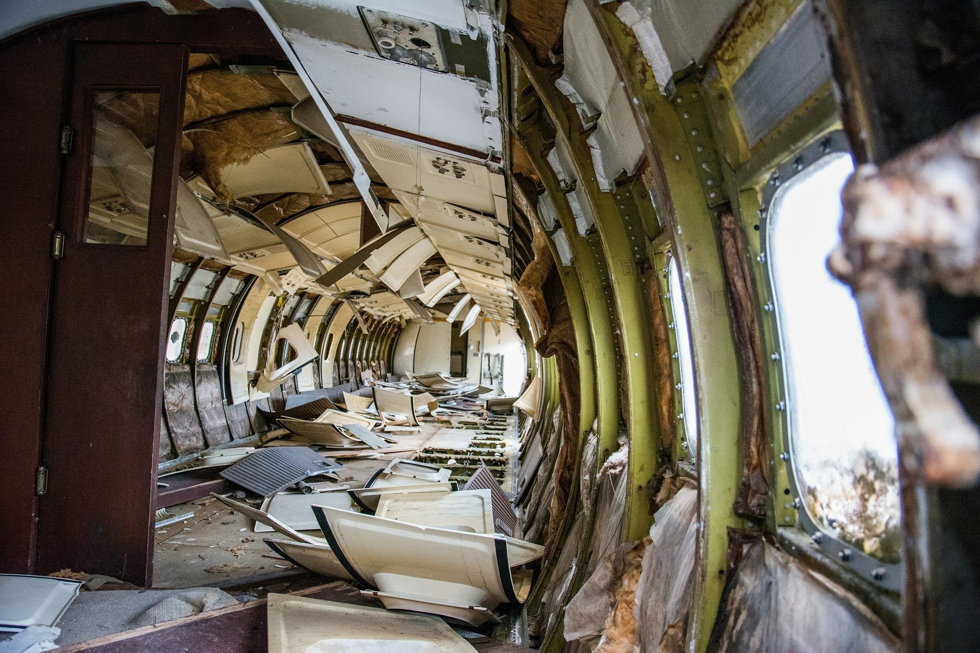 A photo which shows an airplane crash | Source: Pixabay