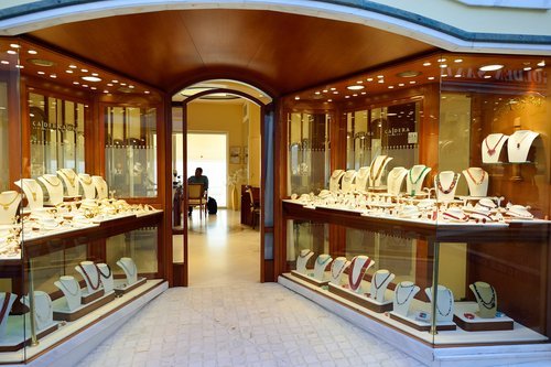 A jewelry store's interior. | Source: Shutterstock.