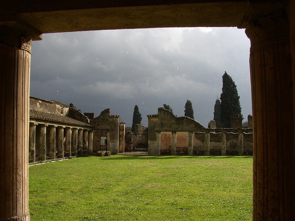 Visit to Pompei | Source: Pixabay
