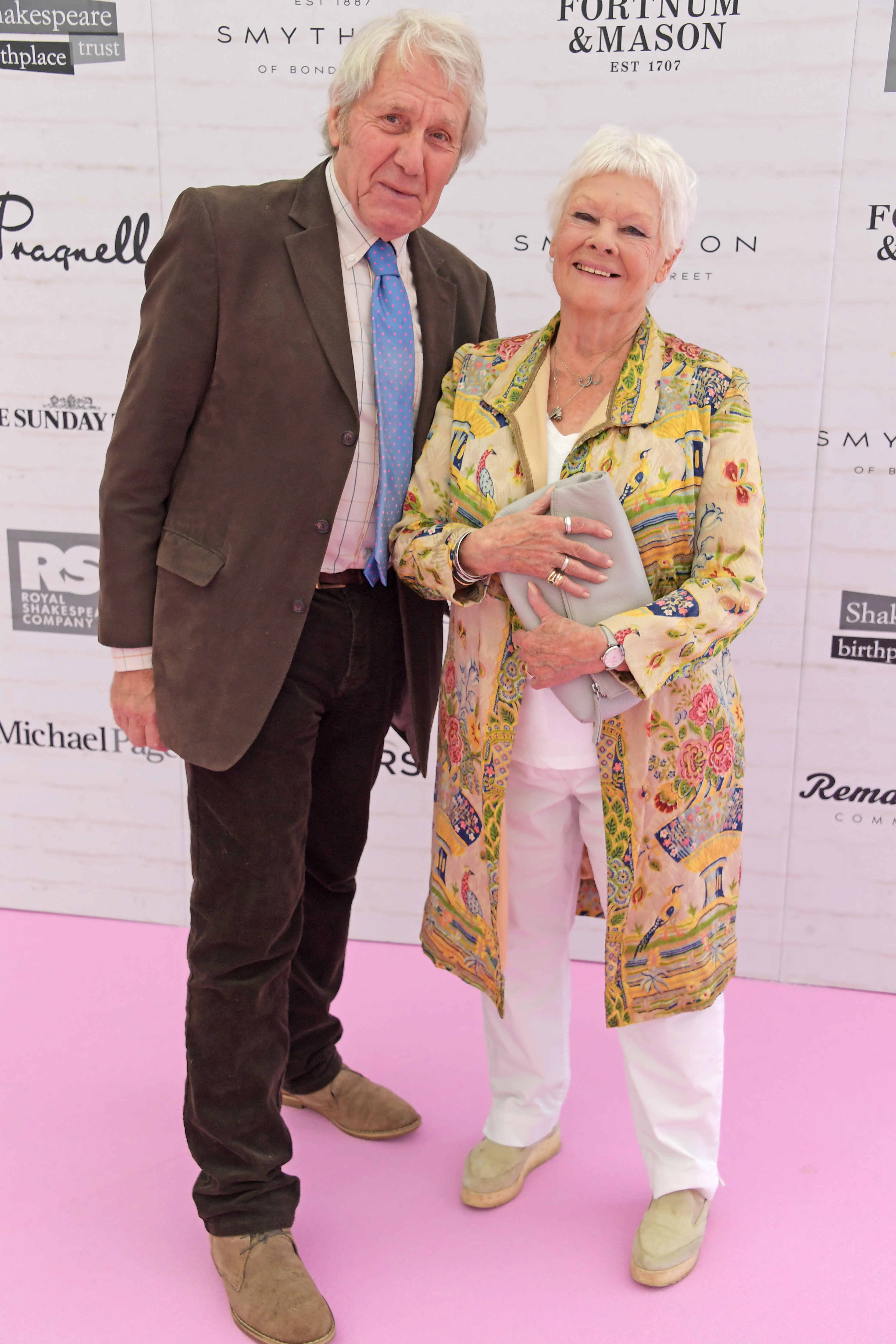 David Mills and Dame Judi Dench at a Shakespeare's Birthday Lunch event in Stratford-upon-Avon, 2022 | Source: Getty Images