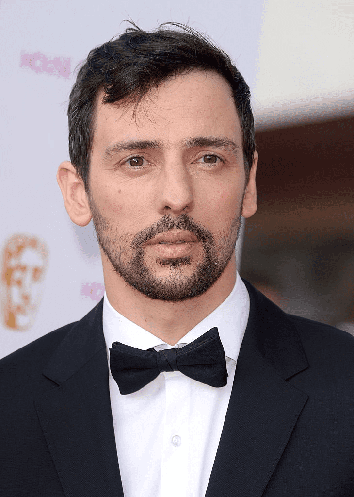 LONDRES, ANGLETERRE - 08 MAI : Ralf Little arrive pour la cérémonie des British Academy Television Awards 2016 de la House Of Fraser au Royal Festival Hall le 8 mai 2016 à Londres, en Angleterre. | Photo : Getty Images LONDRES, ANGLETERRE - 08 MAI : Ralf Little arrive pour la cérémonie des British Academy Television Awards 2016 de la House Of Fraser au Royal Festival Hall le 8 mai 2016 à Londres, en Angleterre. | Photo : Getty Images