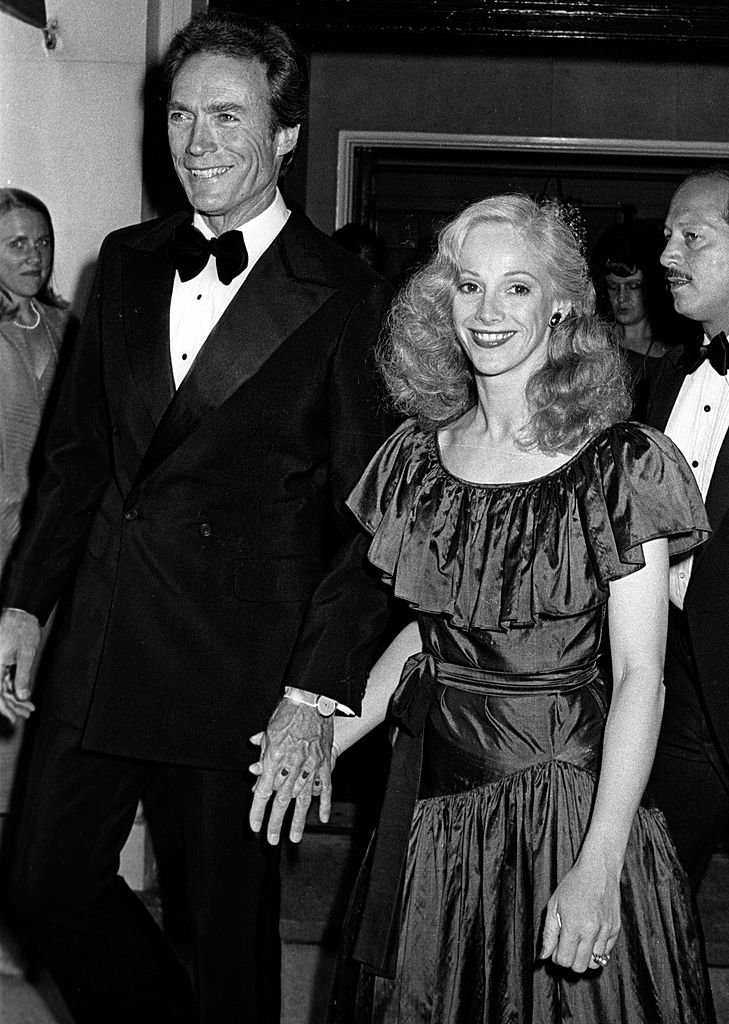 Clint Eastwood and Sondra Locke at "Firefox" on June 14, 1982, in New York | Source: Getty Images