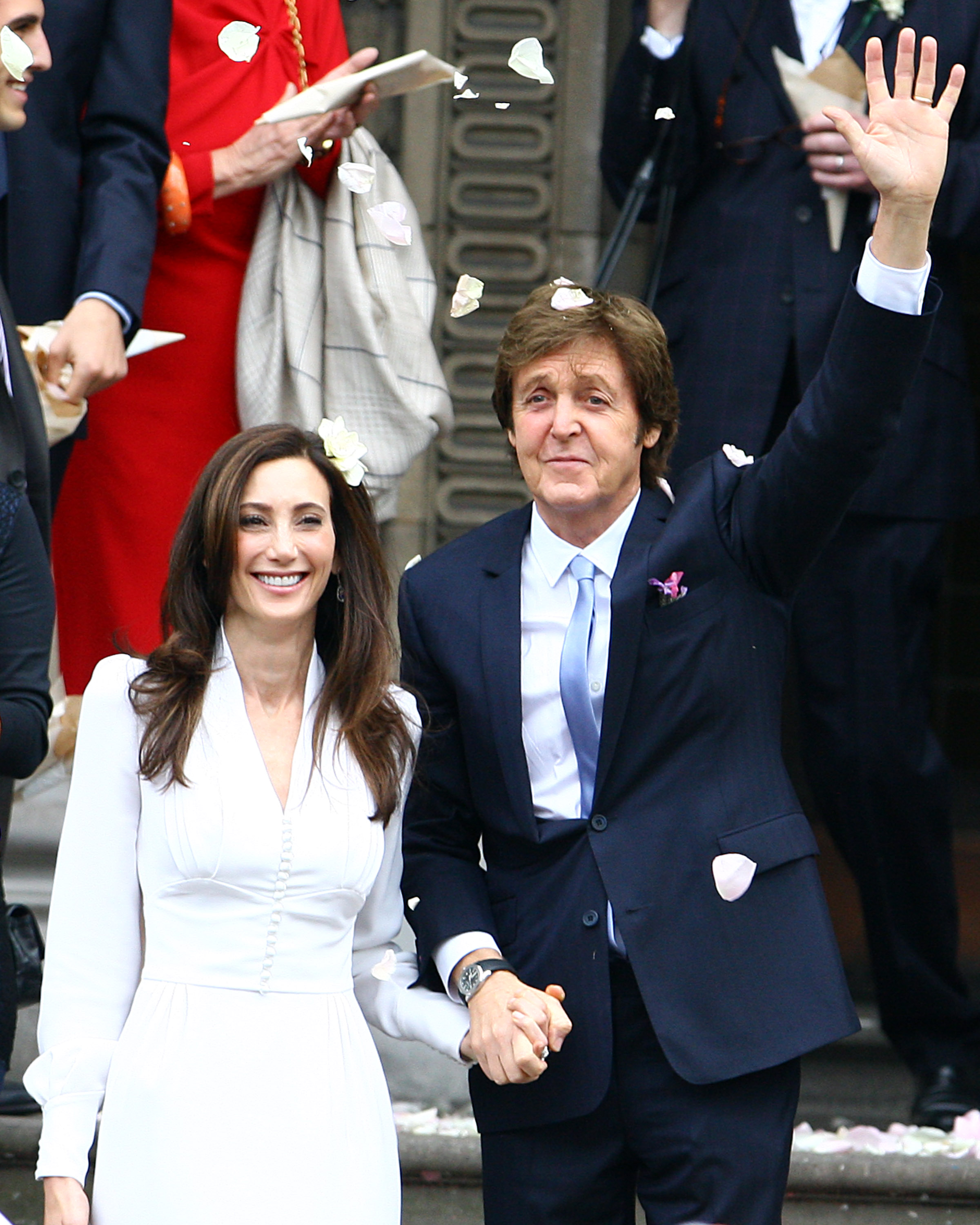 Sir Paul McCartney and Nancy Shevell in London, England on October 9, 2011 | Source: Getty Images