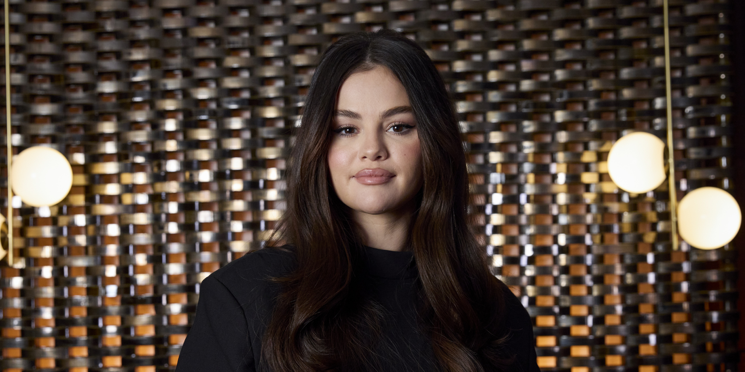 Billionaire Selena Gomez, 32, Faces Scrutiny After Giving Homeless Man  'Spare Change' — Video