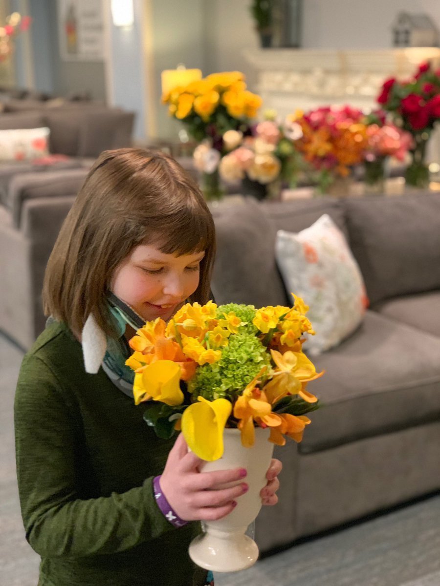 One of the recipients of flowers from Meghan Markle's baby shower | Twitter: @samtayrey