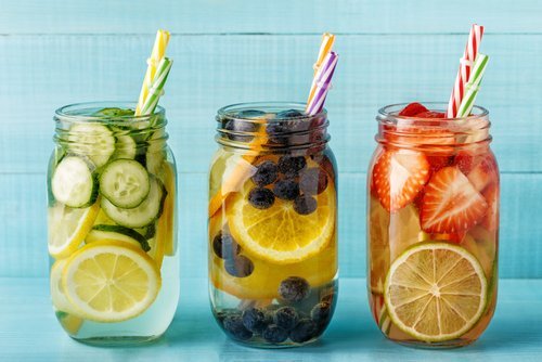 Detox fruit infused water. | Source: Shutterstock