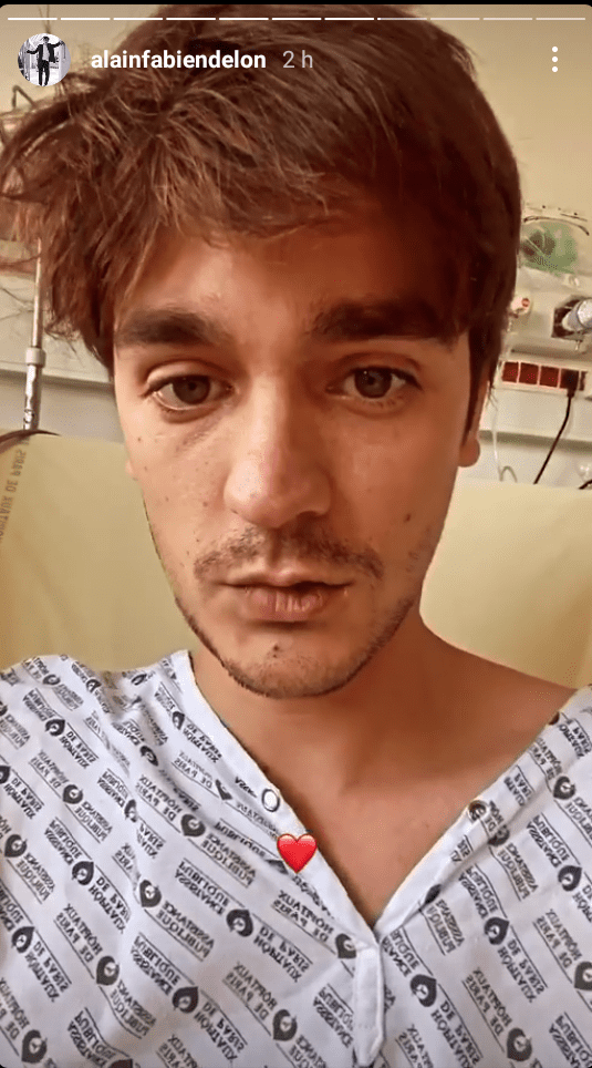 Alain-Fabien Delon à l'hôpital. | Photo : instagram.com/alainfabiendelon/