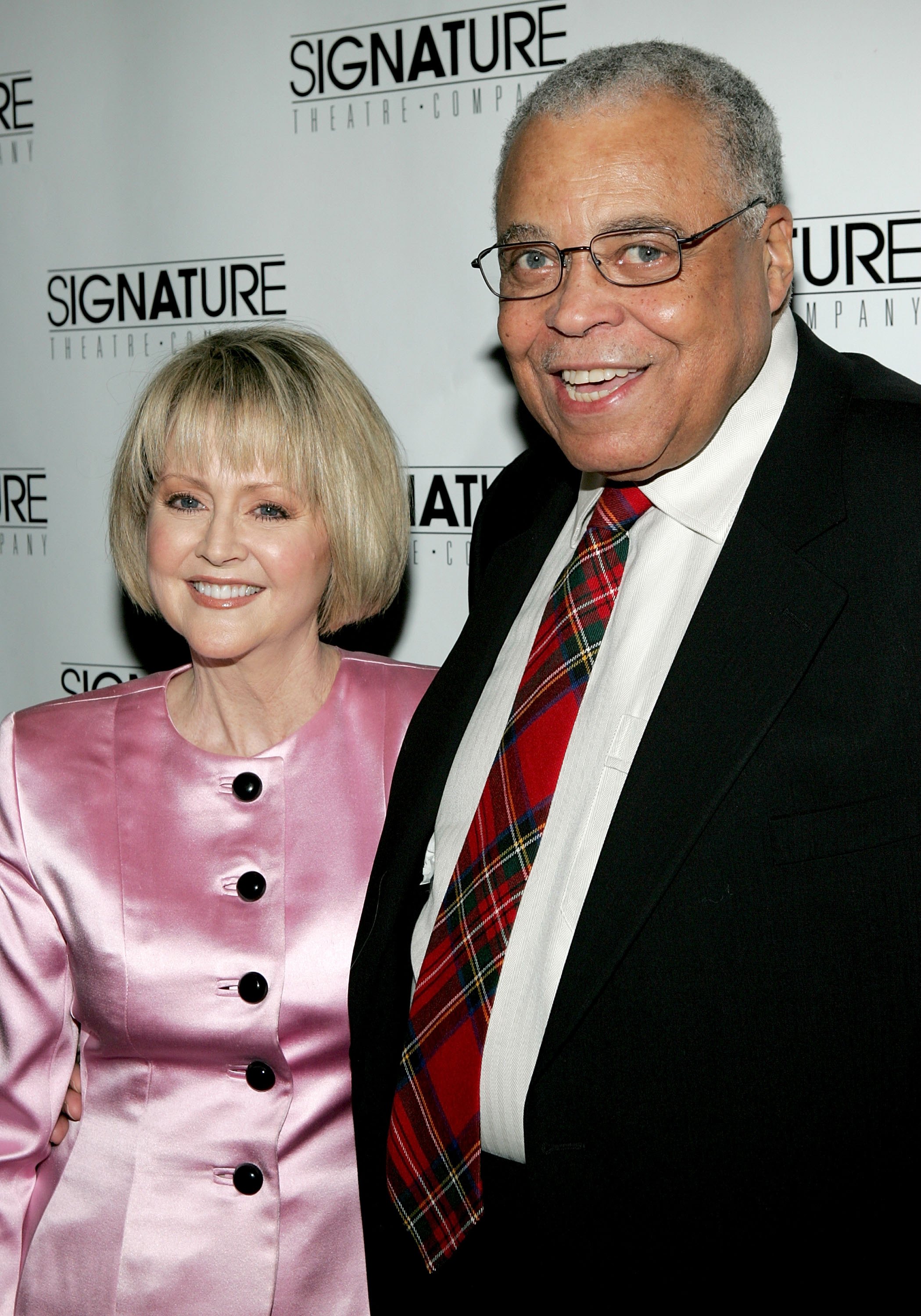 James Earl Jones and Cici attend Signature Theatre Company honors Horton Foote on the eve of his 90th birthday at the Ritz Carlton March 13, 2006, in New York City. | Source: Getty Images