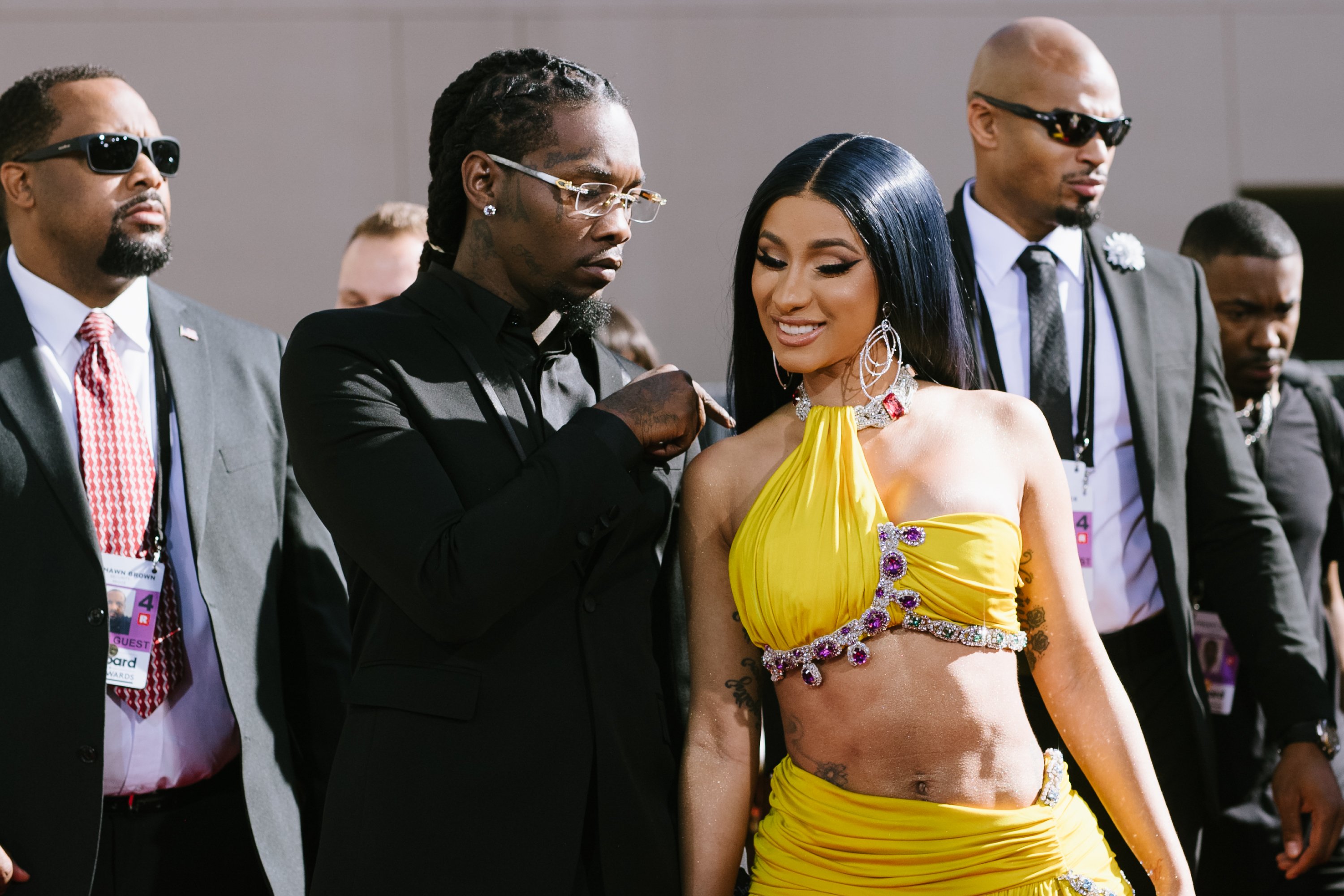 Offset and Cardi B arrive at the 2019 Billboard Music Awards. | Photo: GettyImages