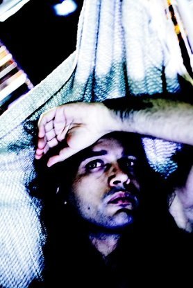 Joven con problemas de insomnio | Foto: Flickr