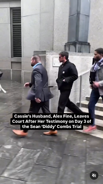 A screenshot of Alex Fine leaving court in New York from a post dated May 15, 2025. | Source: Instagram/people
