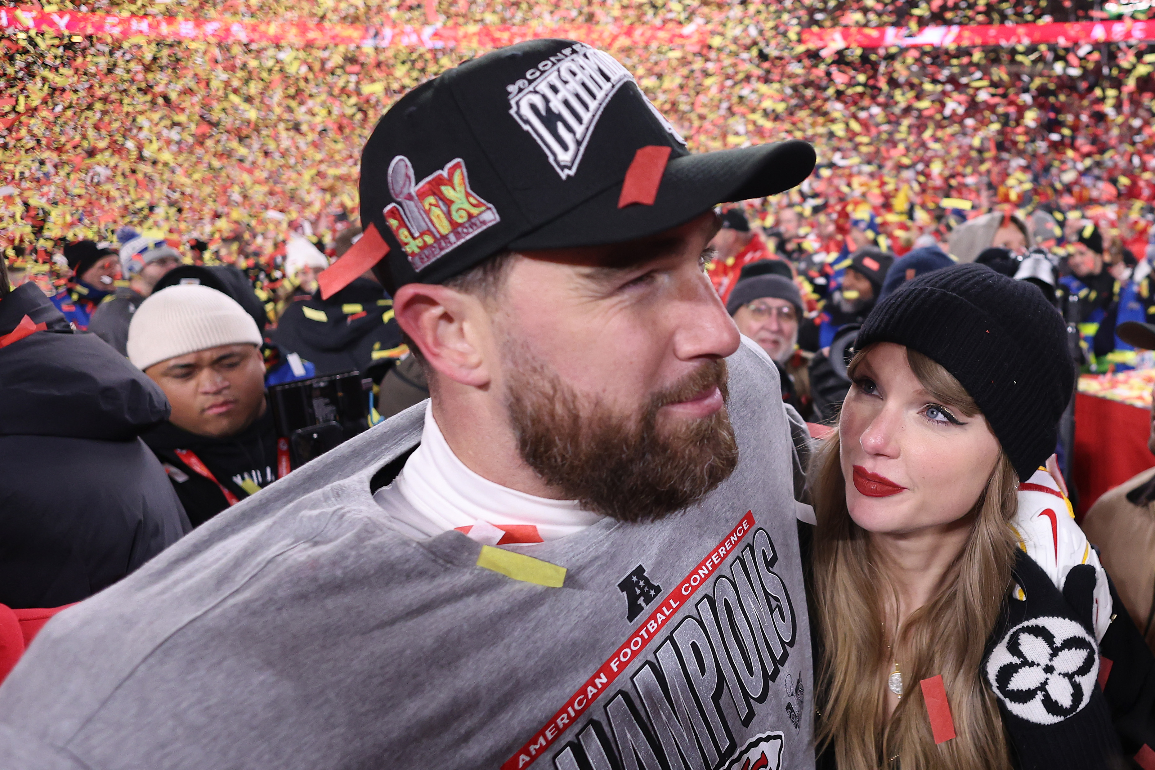 Taylor Swift is pictured looking at Travis Kelce #87 of the Kansas City Chiefs on January 26, 2025, in Kansas City, Missouri | Source: Getty Images