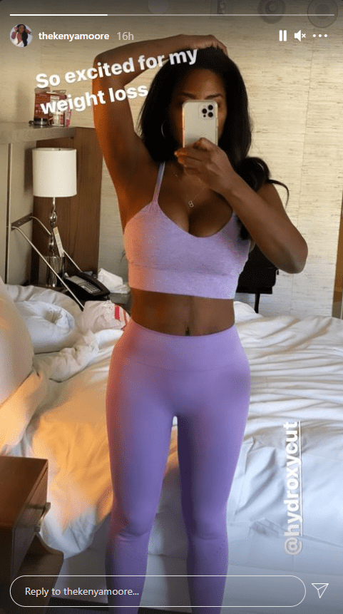 Kenya Moore shares a picture of herself on her Instagram story | Photo: Instagram/thekenyamoore